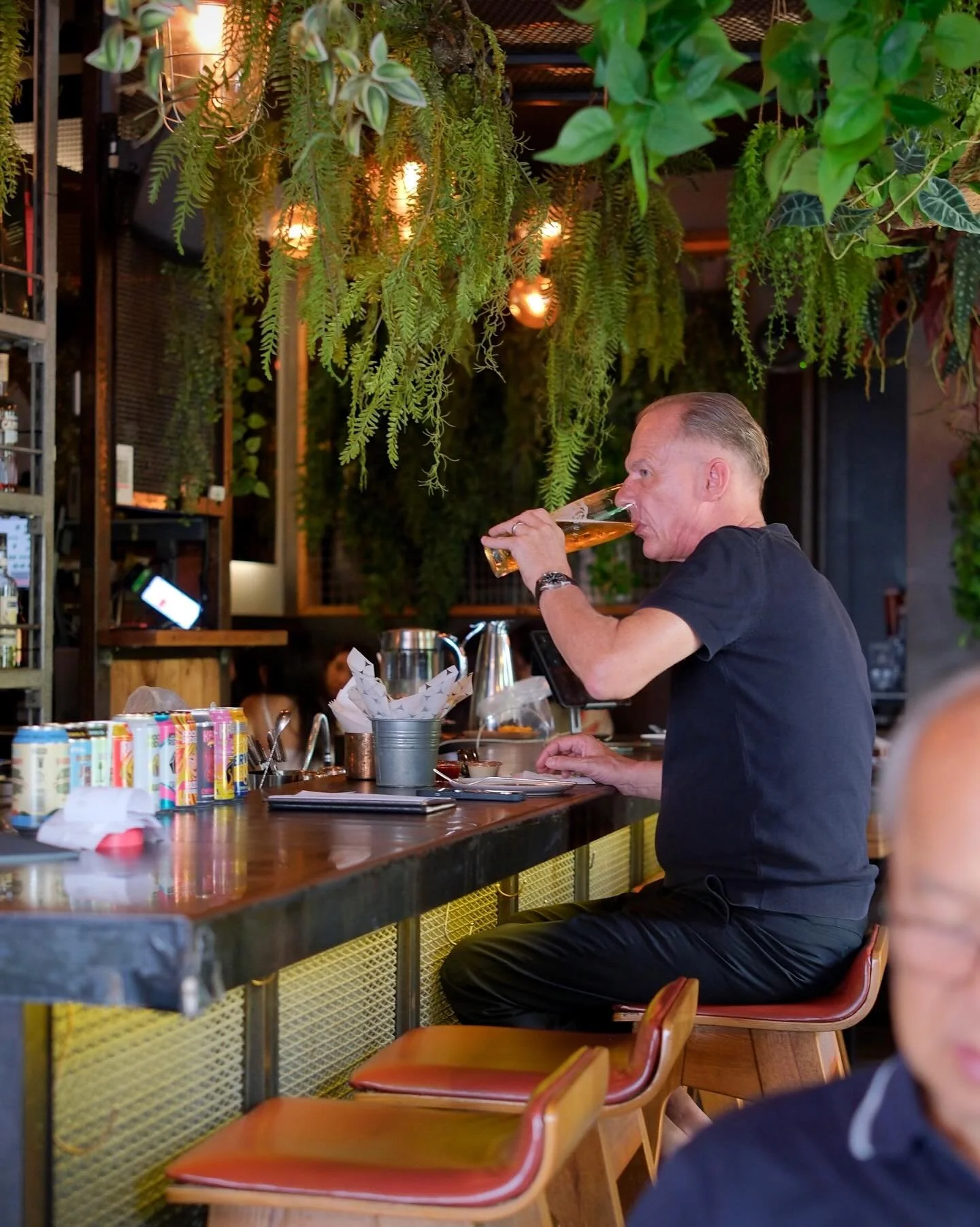 Friday is calling, drinks are waiting 🍻