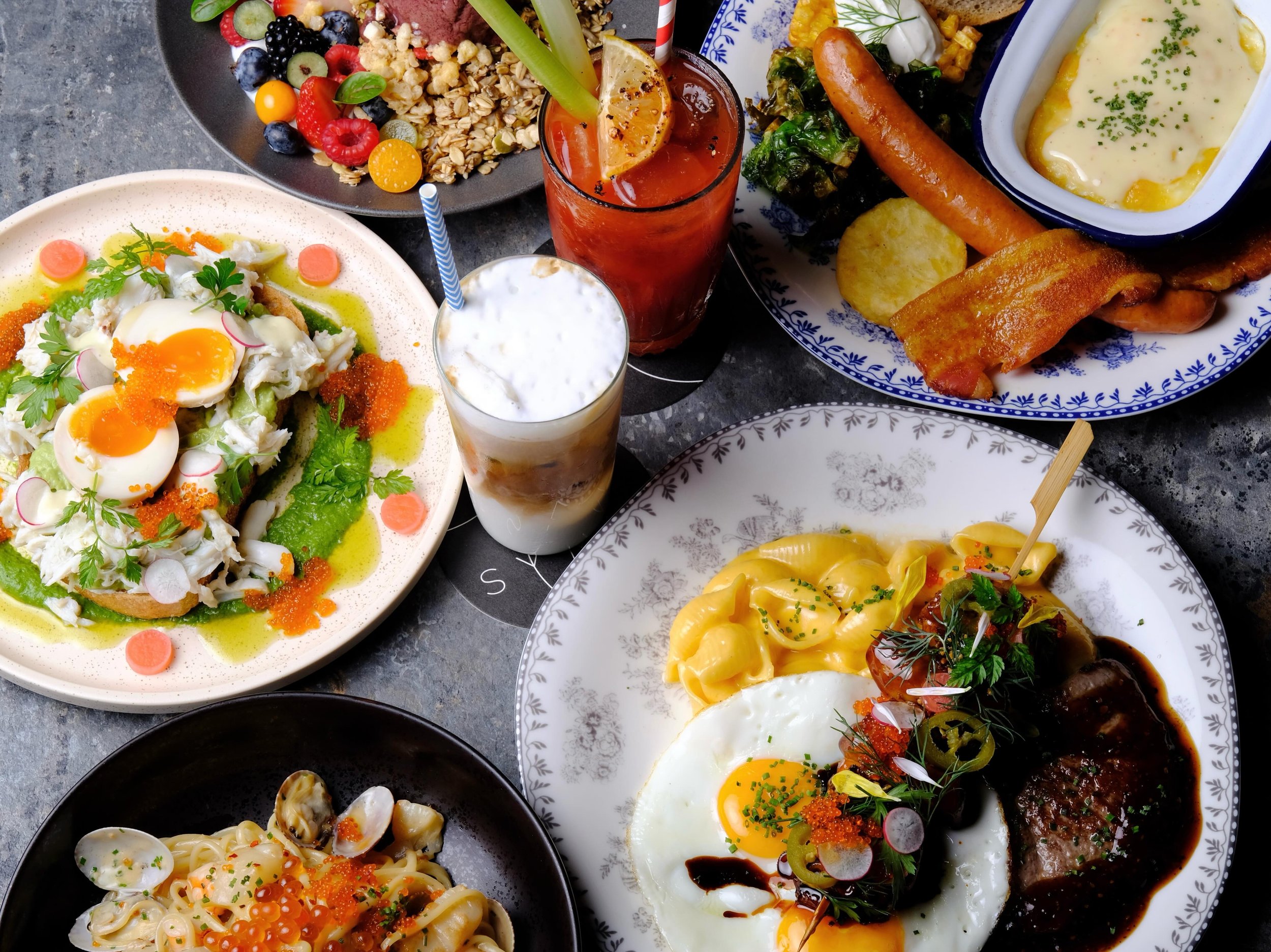 EXTENDED HOURS THIS PUBLIC HOLIDAY!
Brunch &bull; Lunch &bull; Dinner

Tue 26 May - 9am to 9pm
Wed 27 May - 9am to 11pm