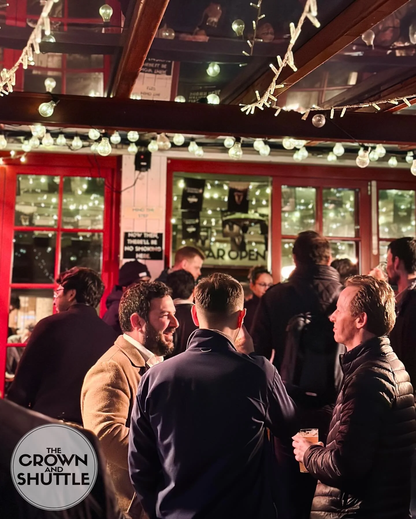 🍻 🏉 Grab your friends and join us for a pint and unbeatable rugby action. Don&rsquo;t miss out! 
.
.
.
📍226 Shoreditch High Street E1 6PJ

#thecrownandshuttle #sixnationsrugby #pubvibes #shoreditch #fridaynight #rugby #guinnes #bestpub