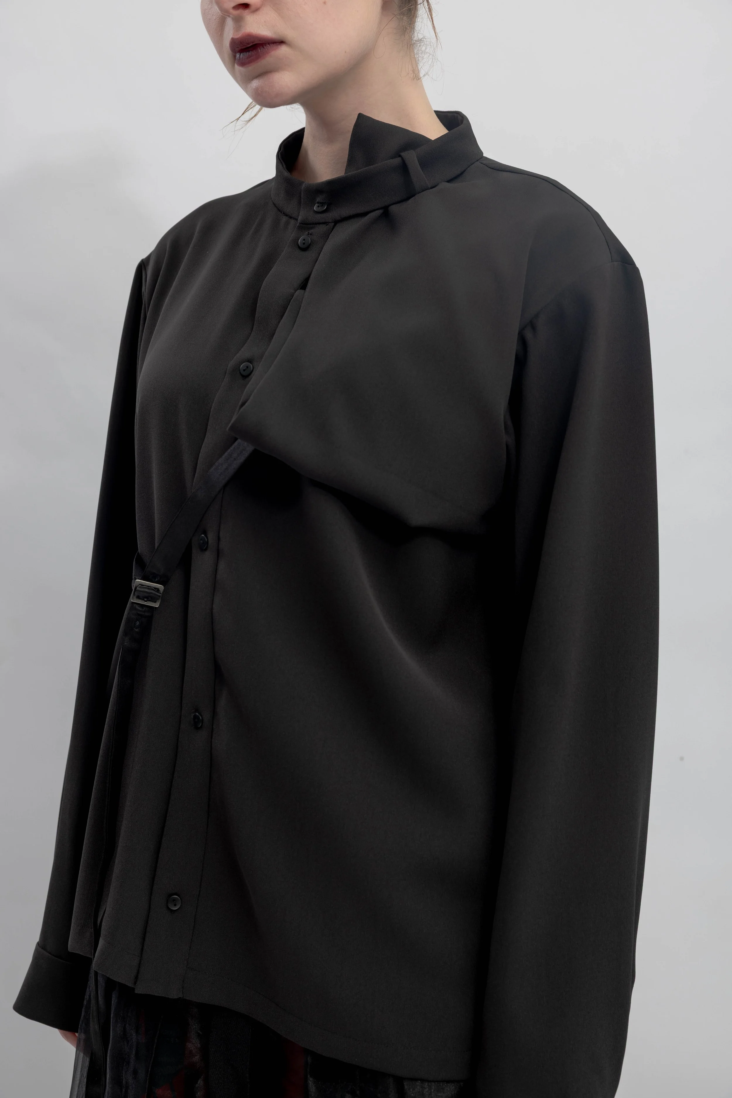 INF  Integrated Chest Panel Deconstructed Collar Top  Black (12).jpg