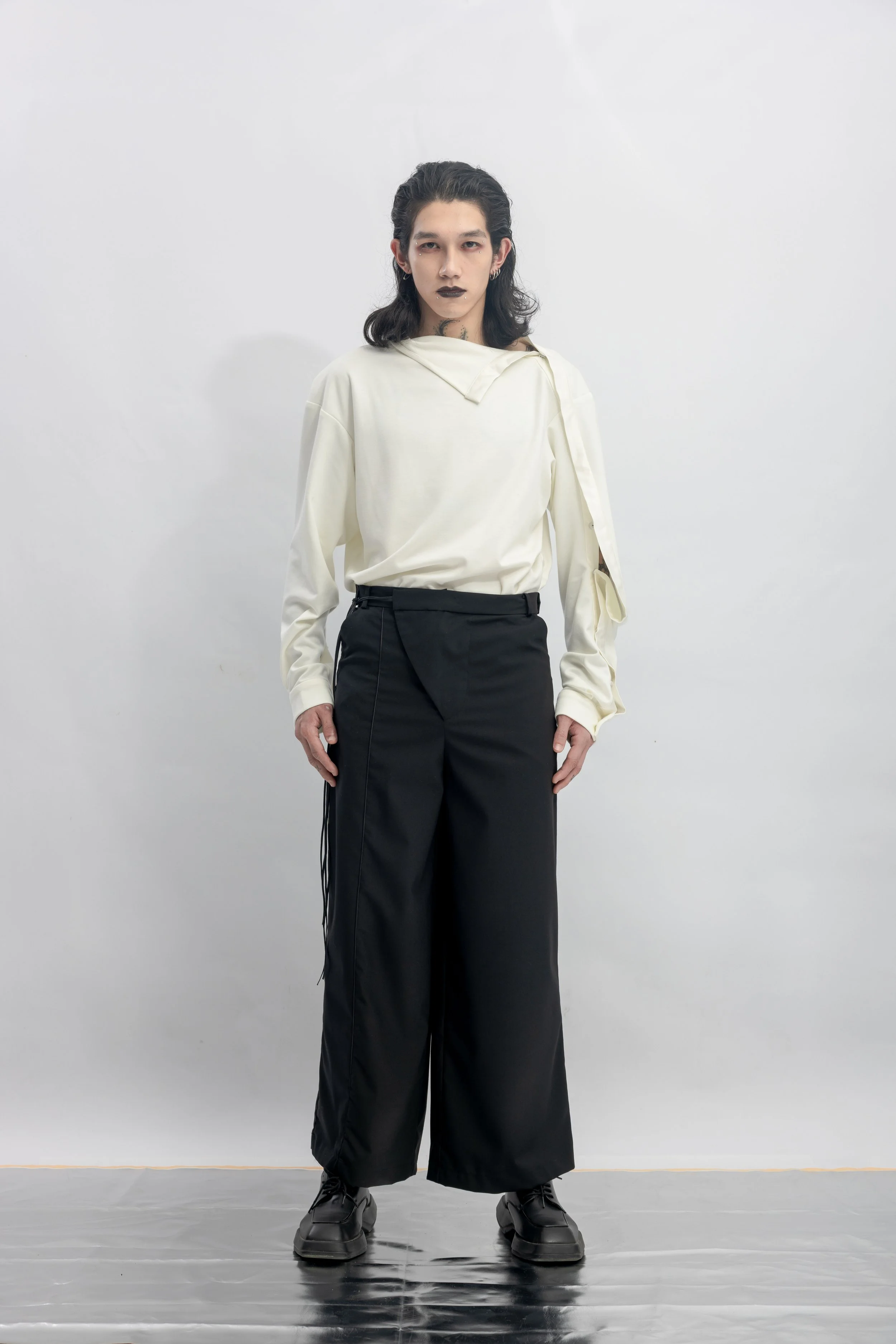 INF Asymmetric Flap Detail Wide Pants  Black (8).jpg