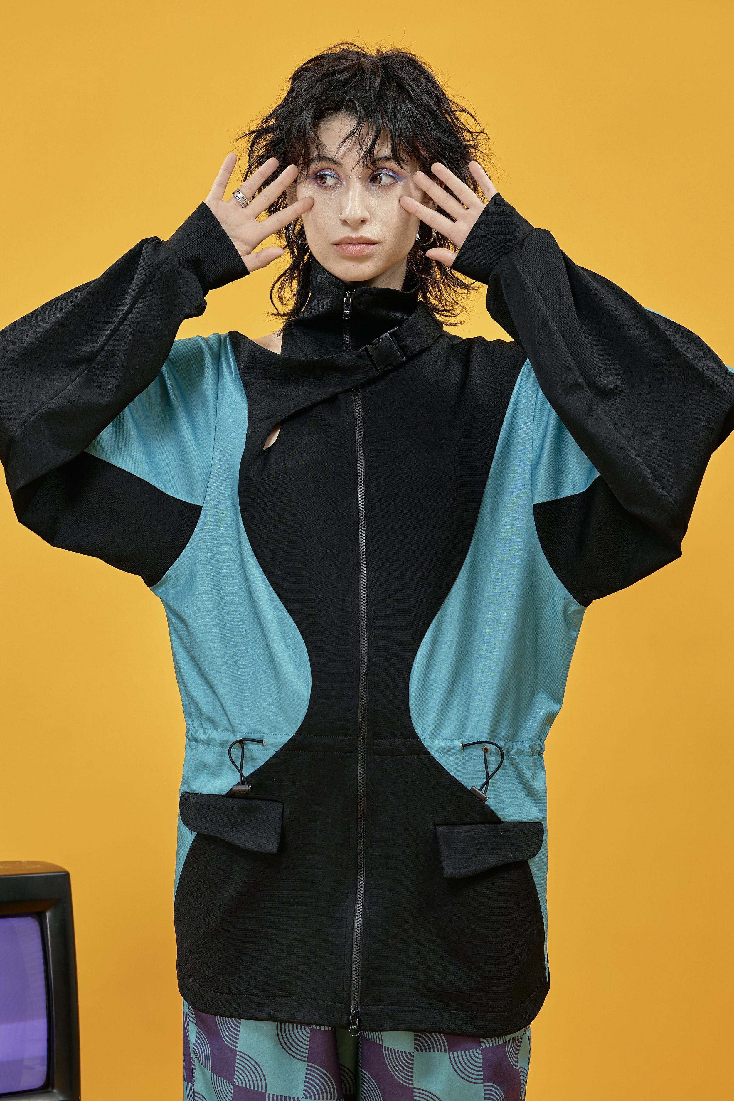 INFDARK  Asymmetric Cinched-Waist Jacket  Black-Blue (1).jpg