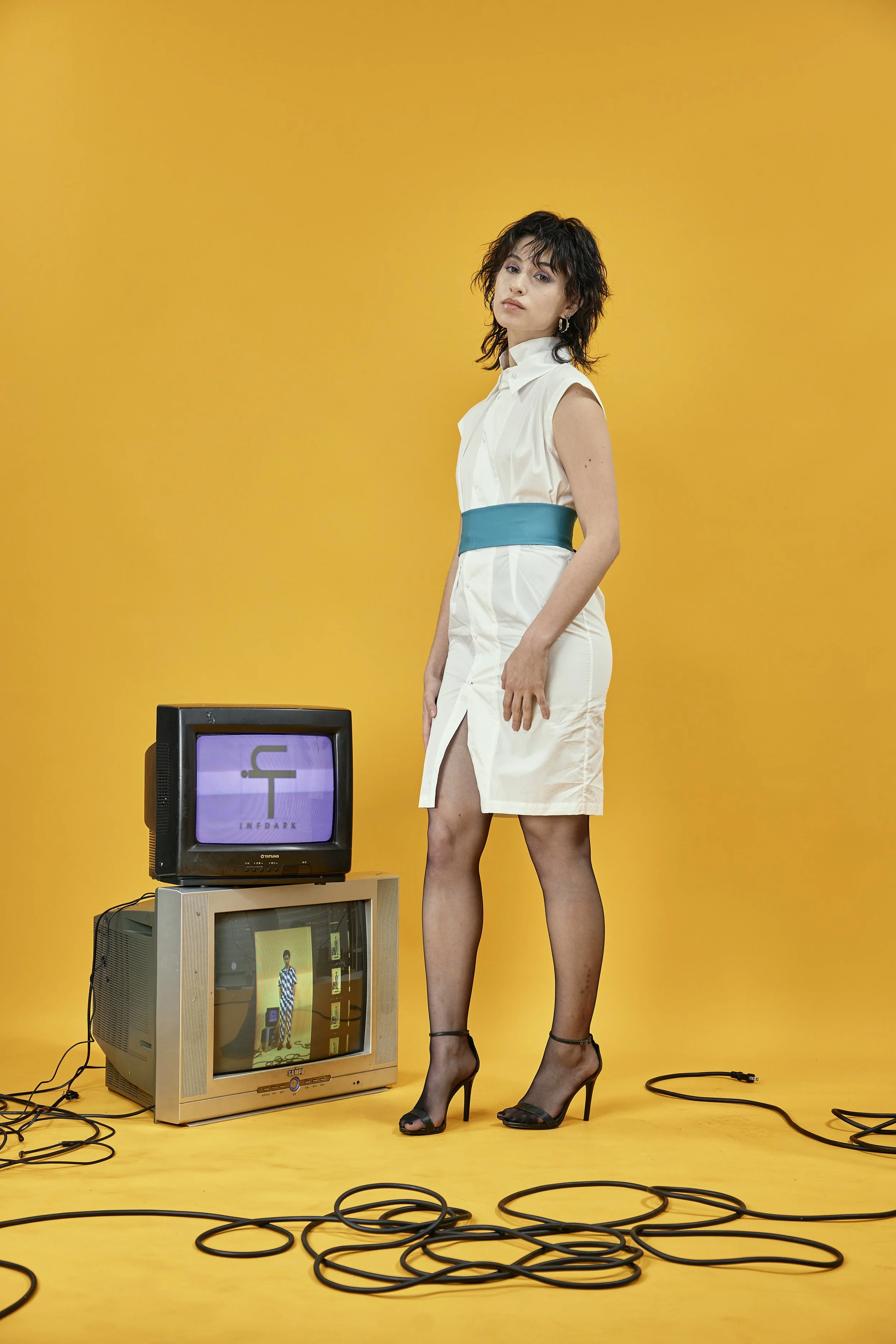 INFDARK Stand-Collar Shirt Dress  White (3).jpg