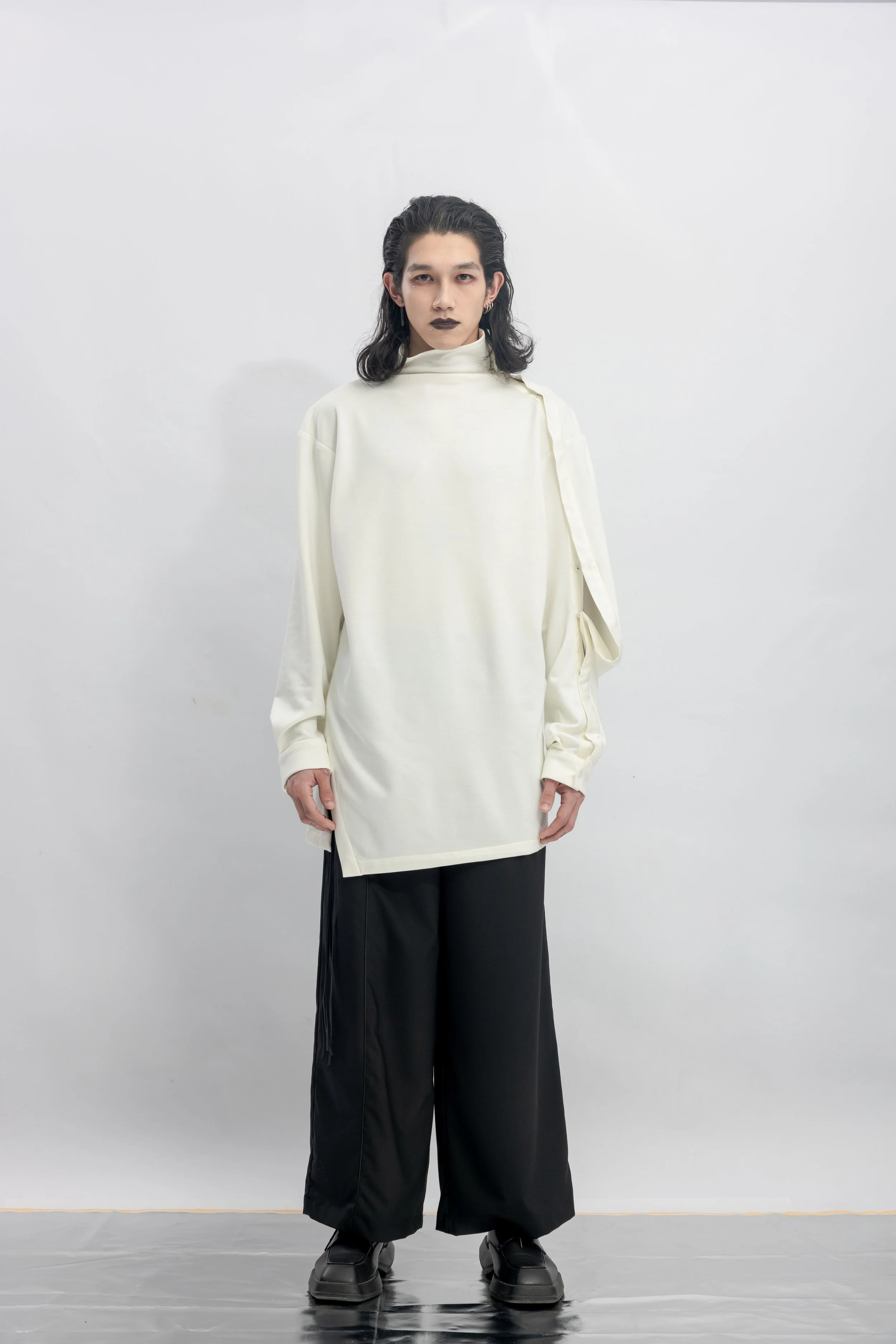 INF  Deconstructed One-Sleeve Stand Collar Top  White (7).jpg