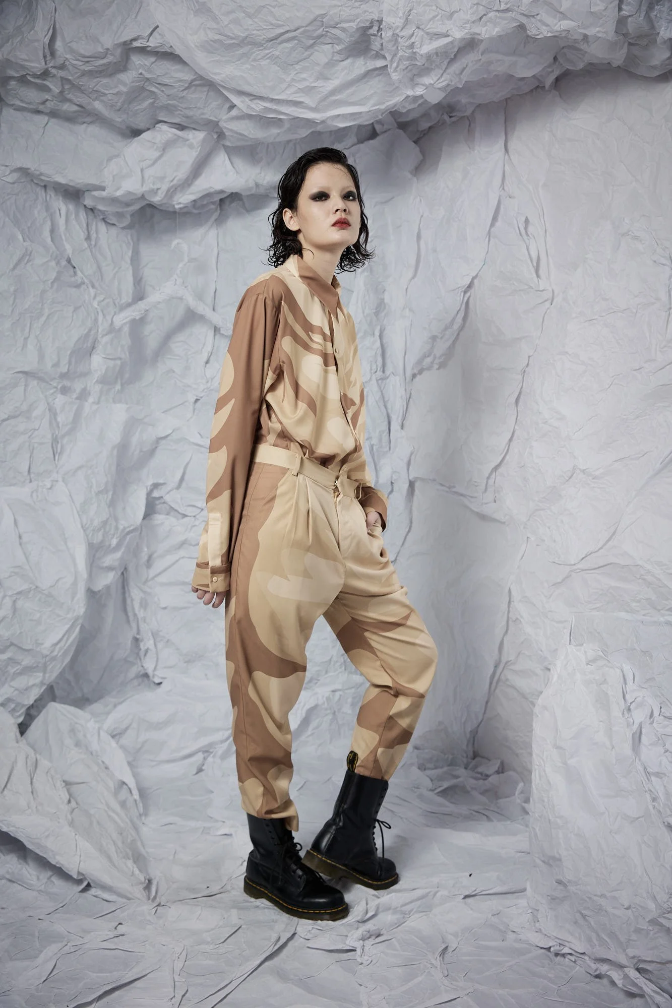 INF 2D卡其印花西裝褲 (3).jpg