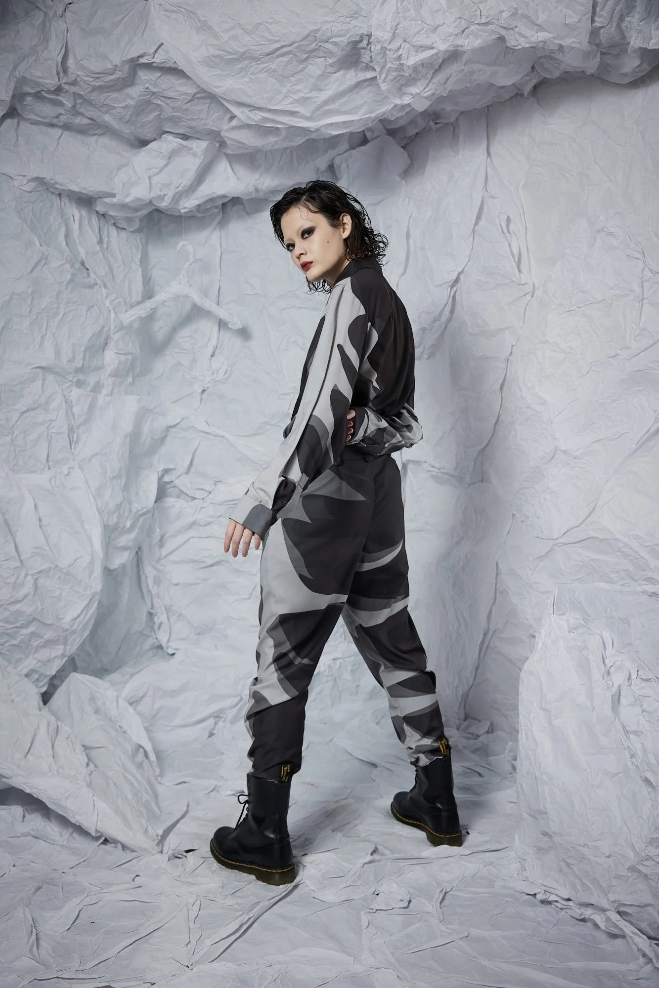 INF 2D黑印花西裝褲 (5).jpg