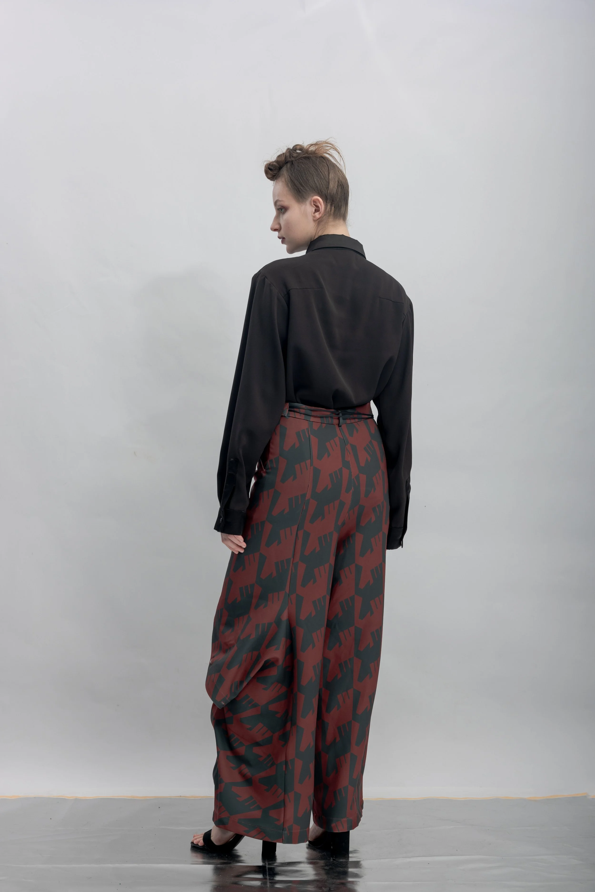 INF Asymmetric Single-Leg Slit Tie Printed Wide Pants  Blazing Red (12).jpg