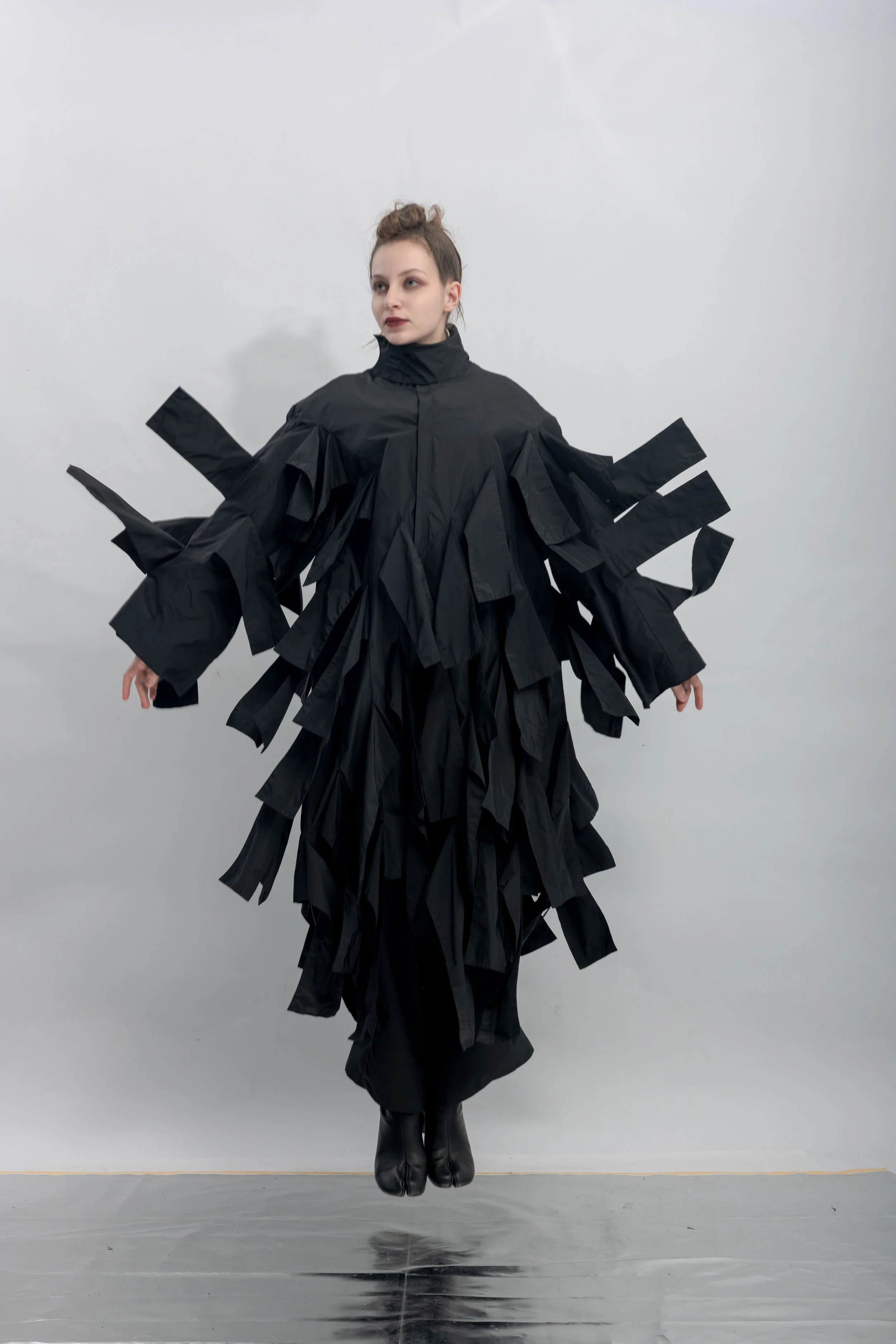 INF Wing-Contour Sculpted Long Jacket (1).jpg