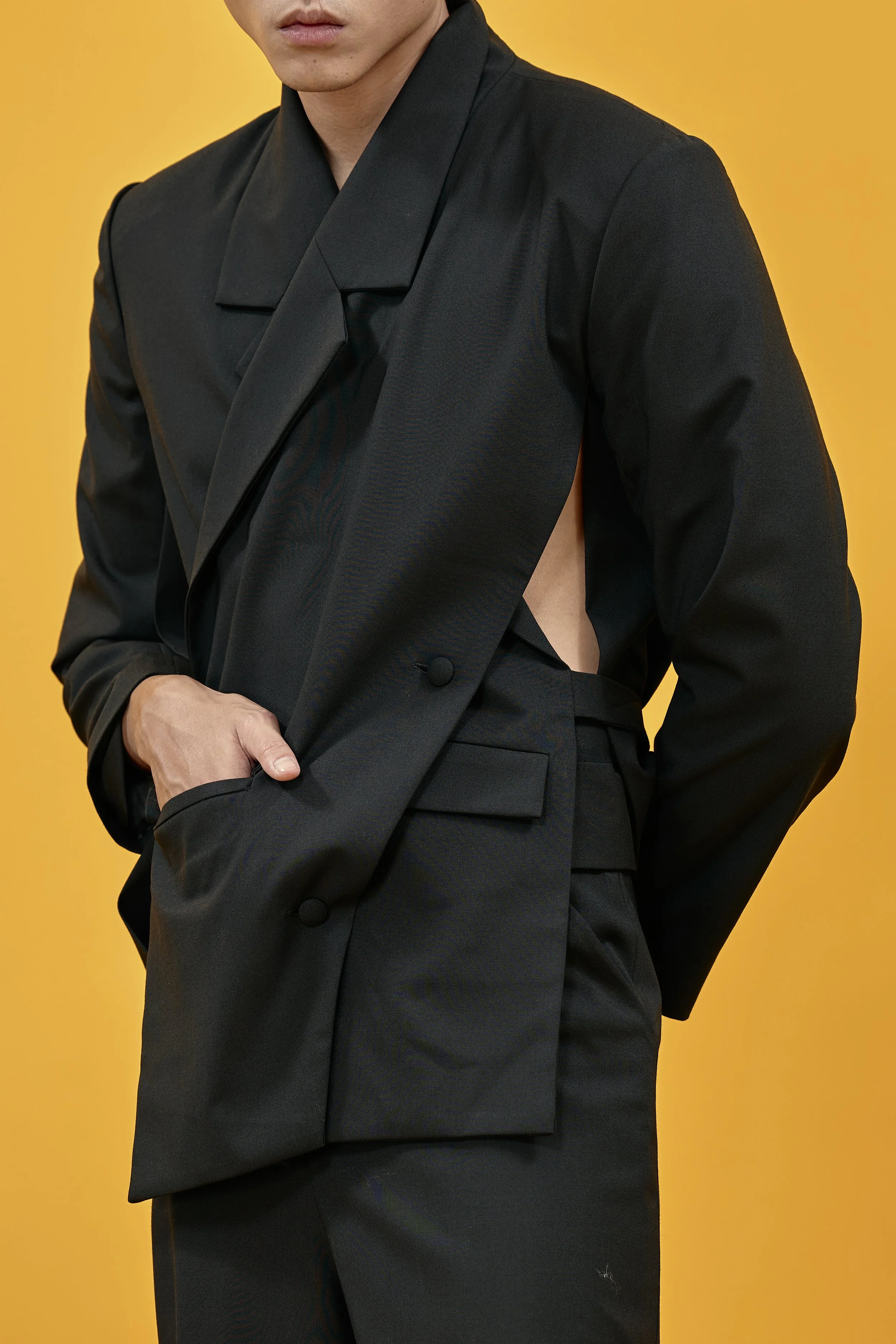 INFDARK  Vintage Padded-Shoulder Blazer (1).jpg