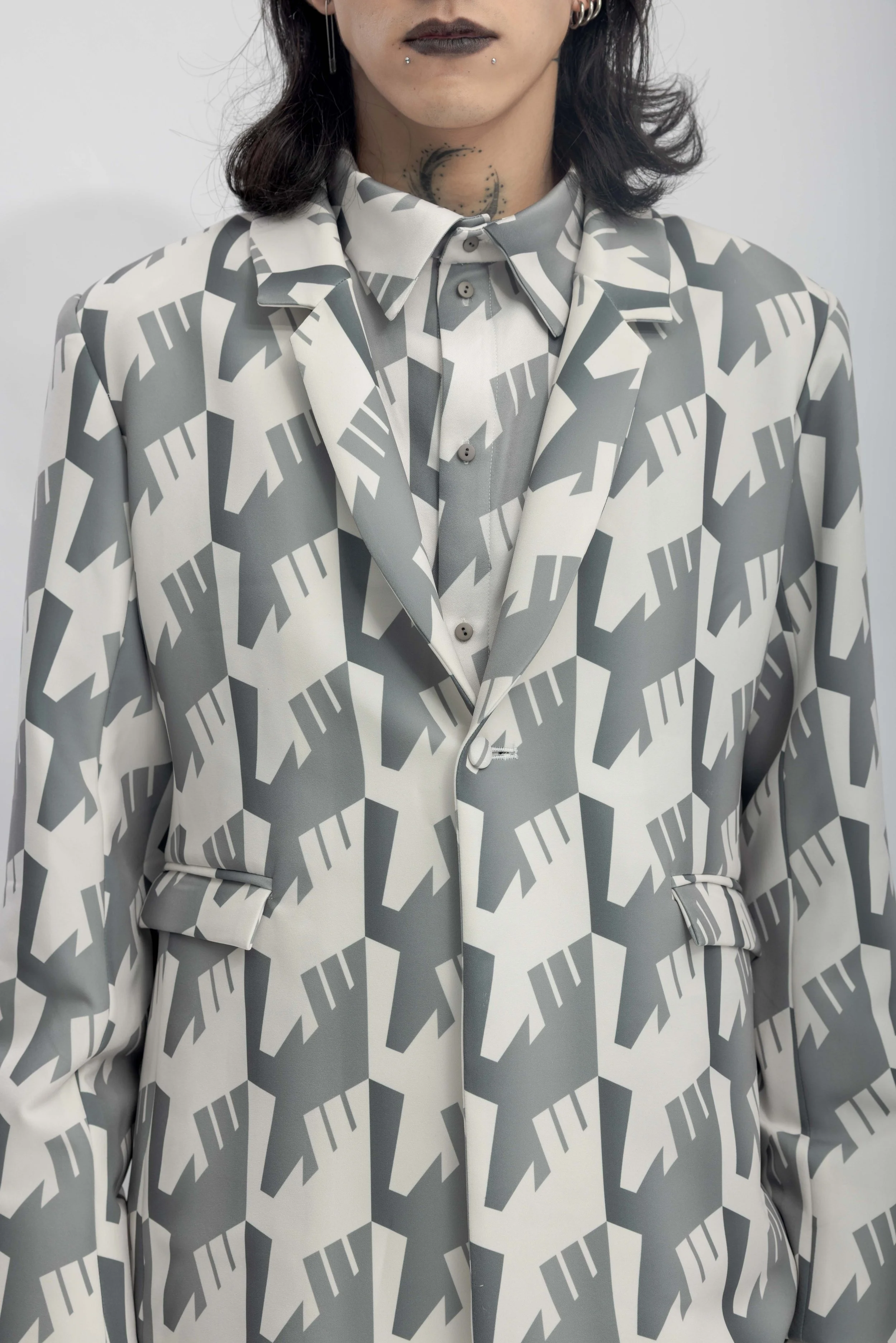 INF Raven Houndstooth Print Blazer  Silent Gray (16).jpg