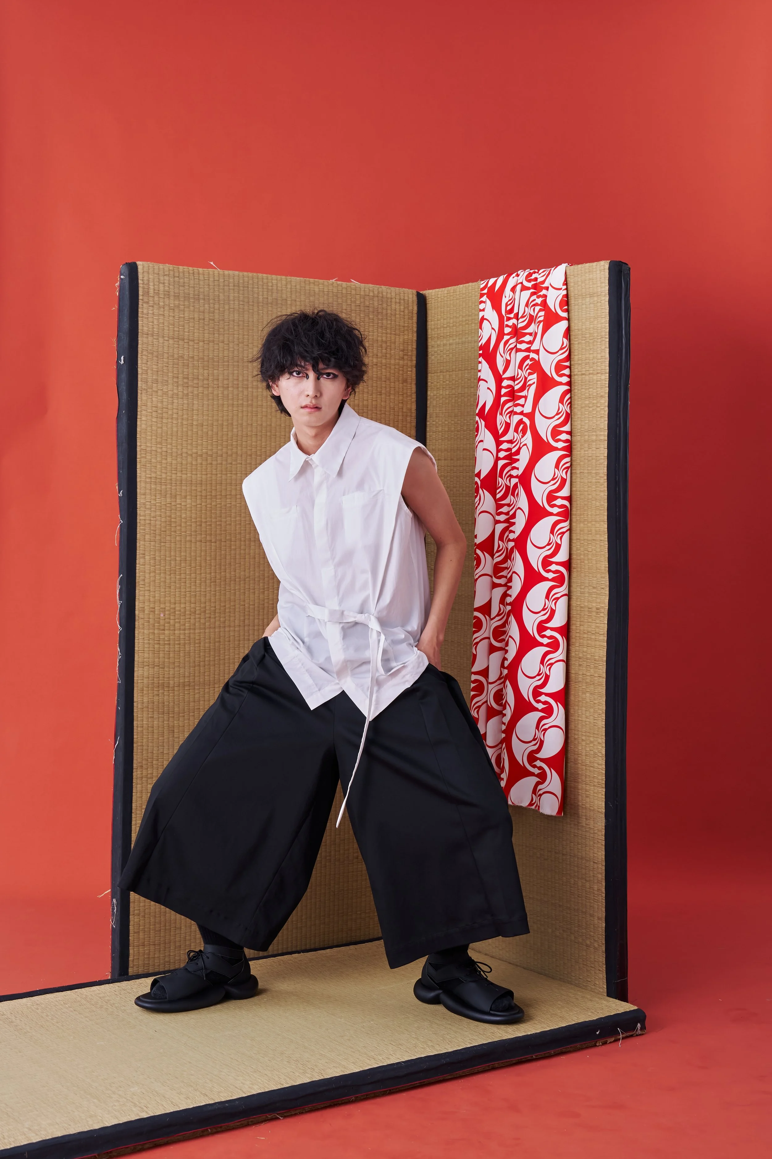 Deconstructed Sleeveless Jinbei Shirt  (1).jpg