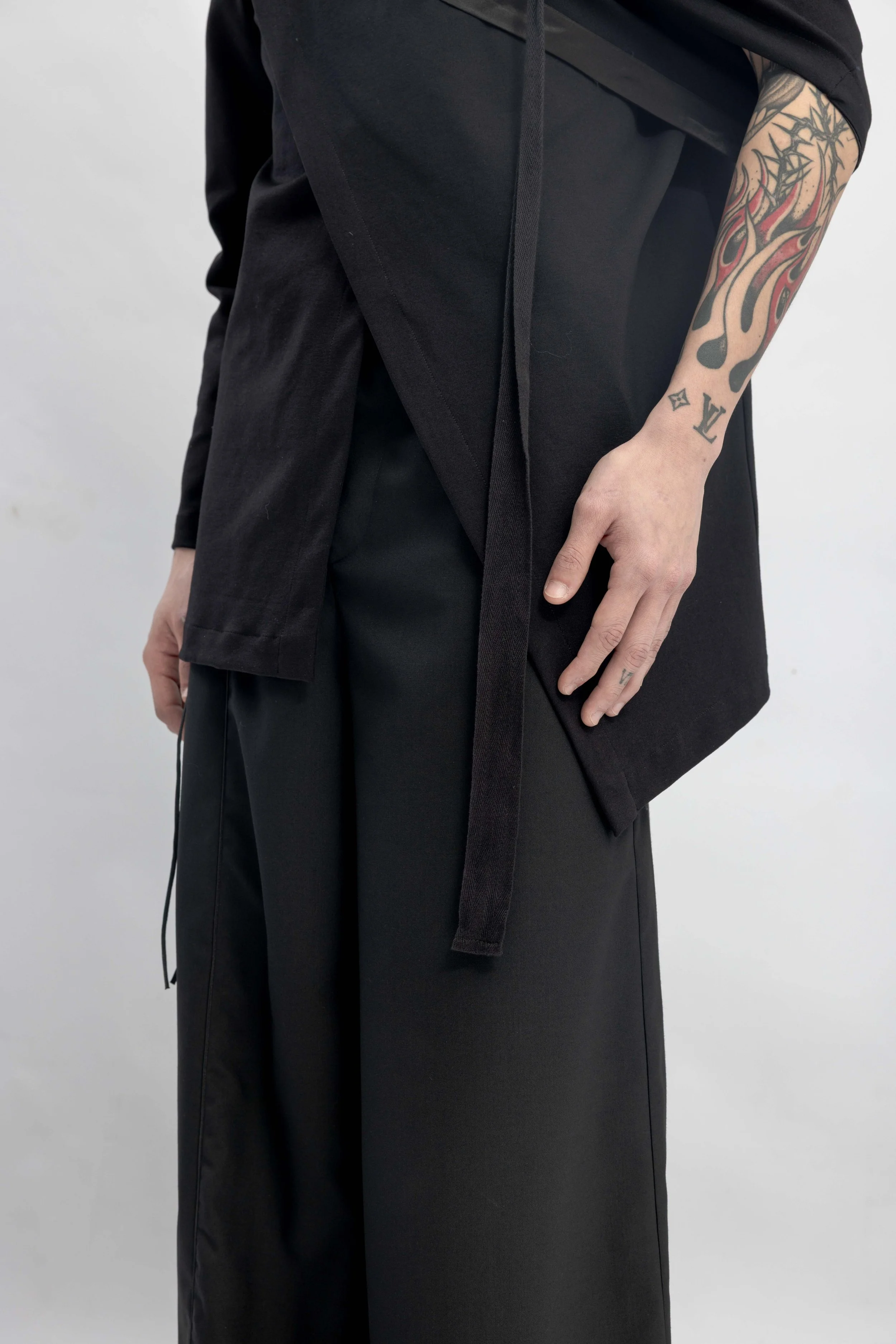 INF Reconstructed Sleeve and Chest Panel Ruched Top (13).jpg