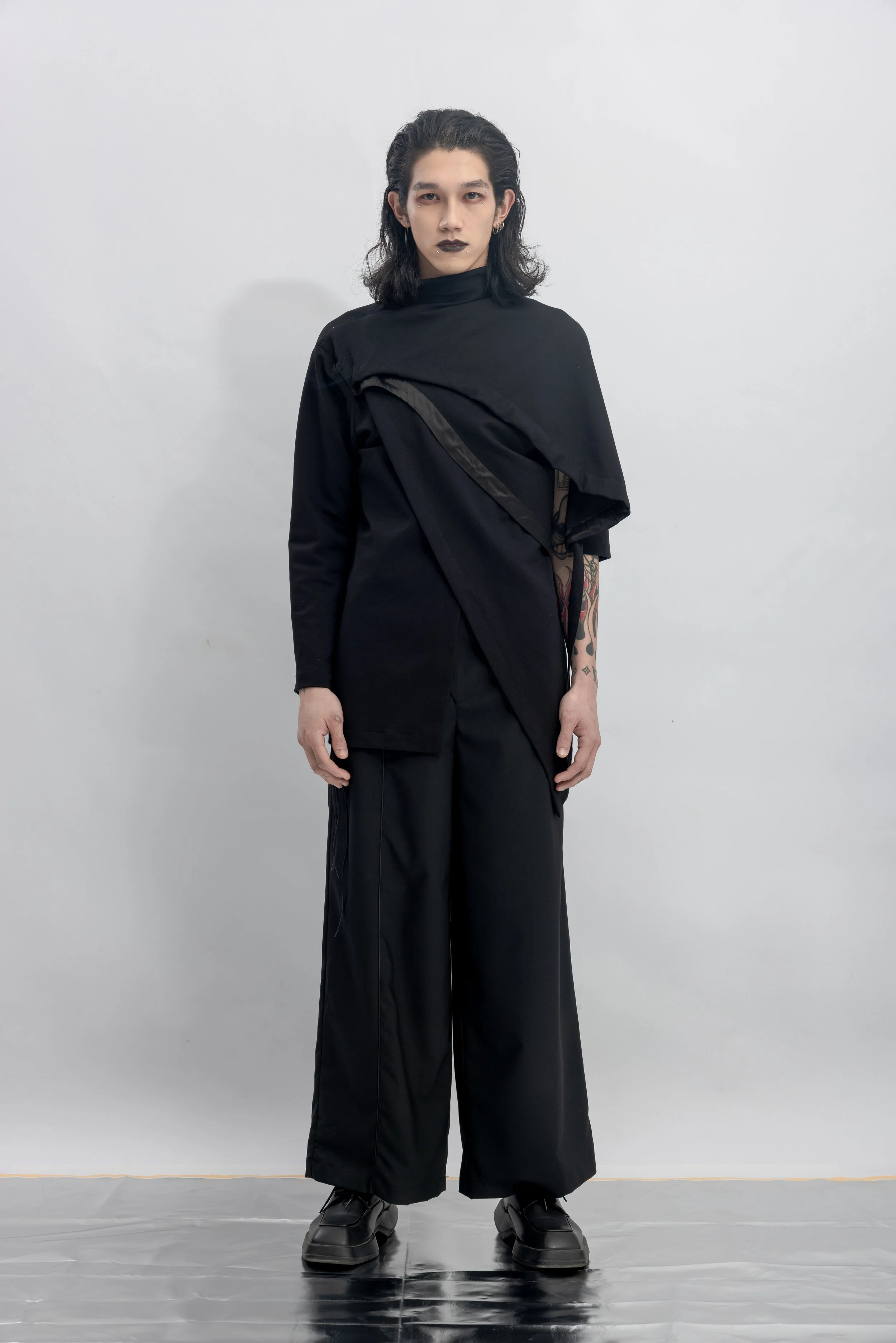 INF Reconstructed Sleeve and Chest Panel Ruched Top (6).jpg