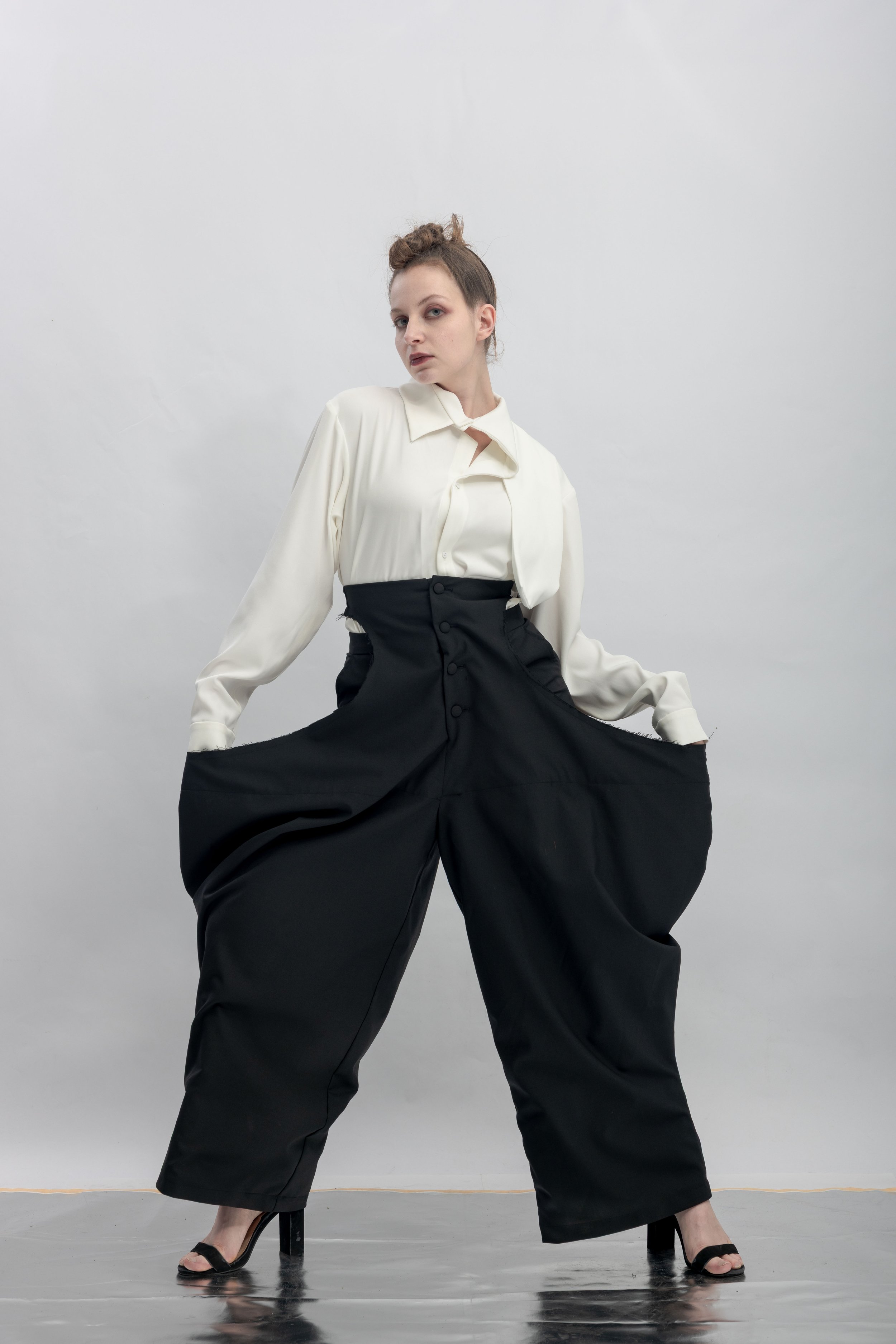 INF Layered Illusion Waist Cutout Draped Wide Pants  Black (16).jpg
