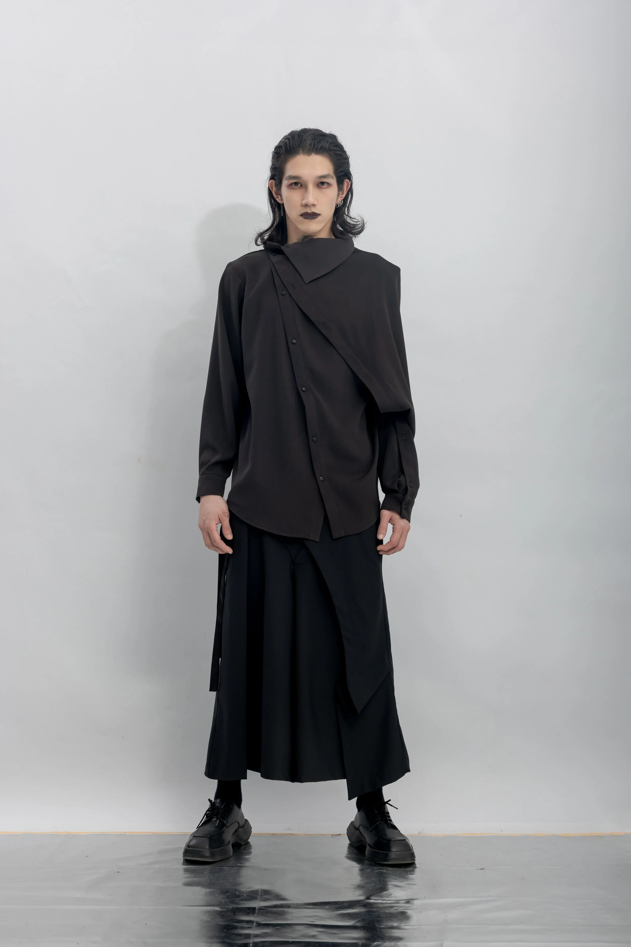 INF Deconstructed Placket with Integrated Sleeve Shirt  Black (19).jpg