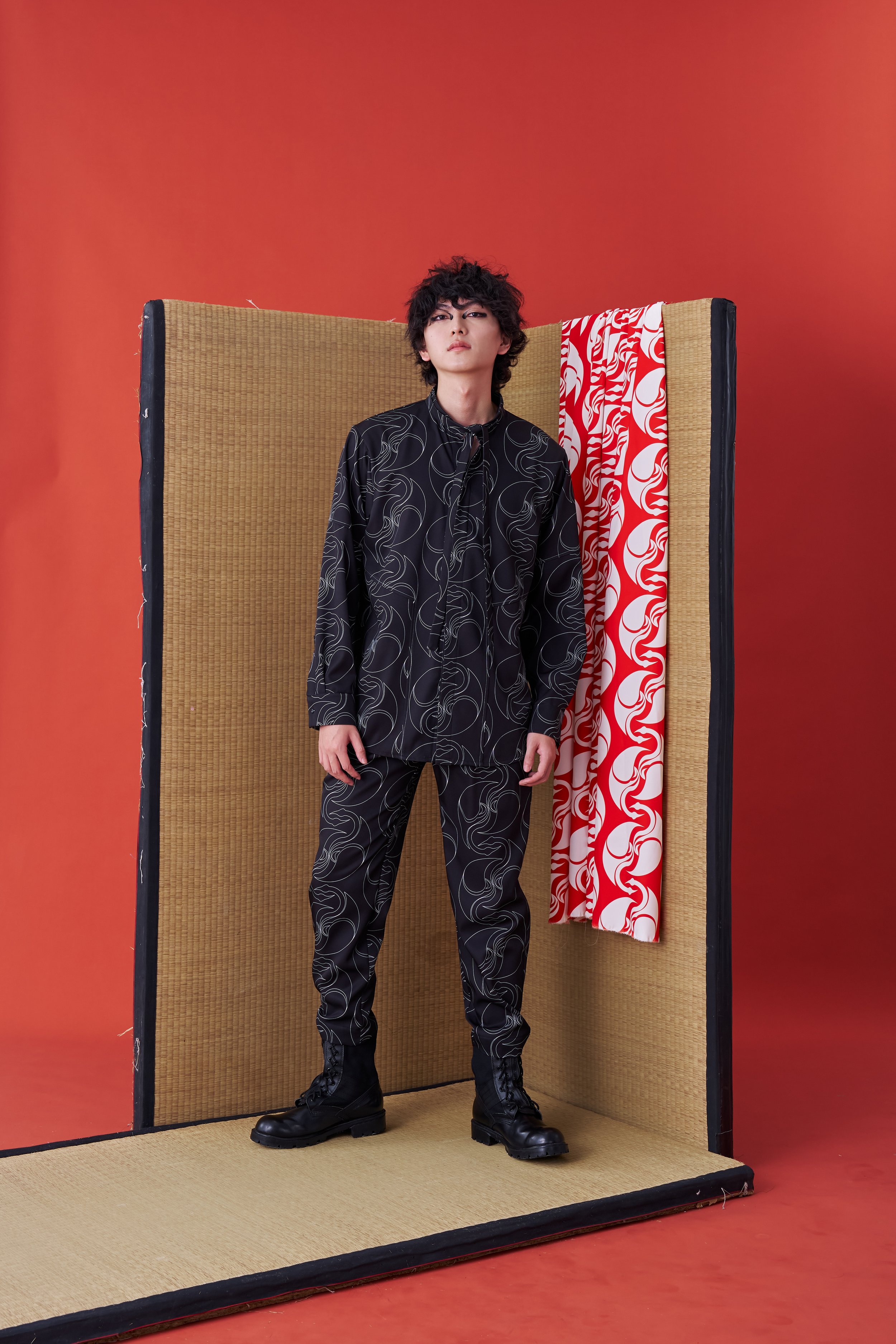 Deconstructed Collar Tie Shirt (Black  print)