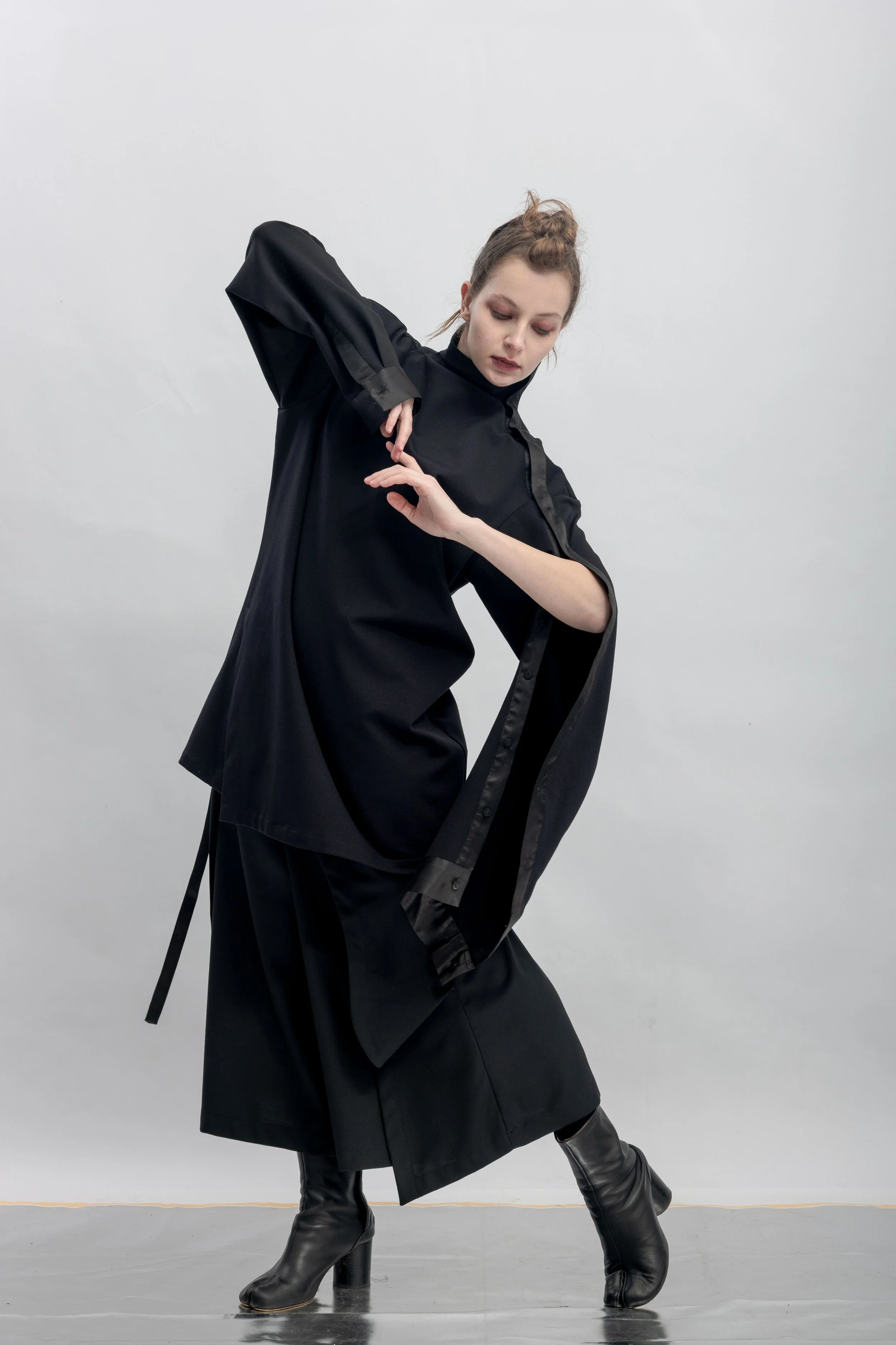 INF Deconstructed One-Sleeve Stand Collar Top / Black