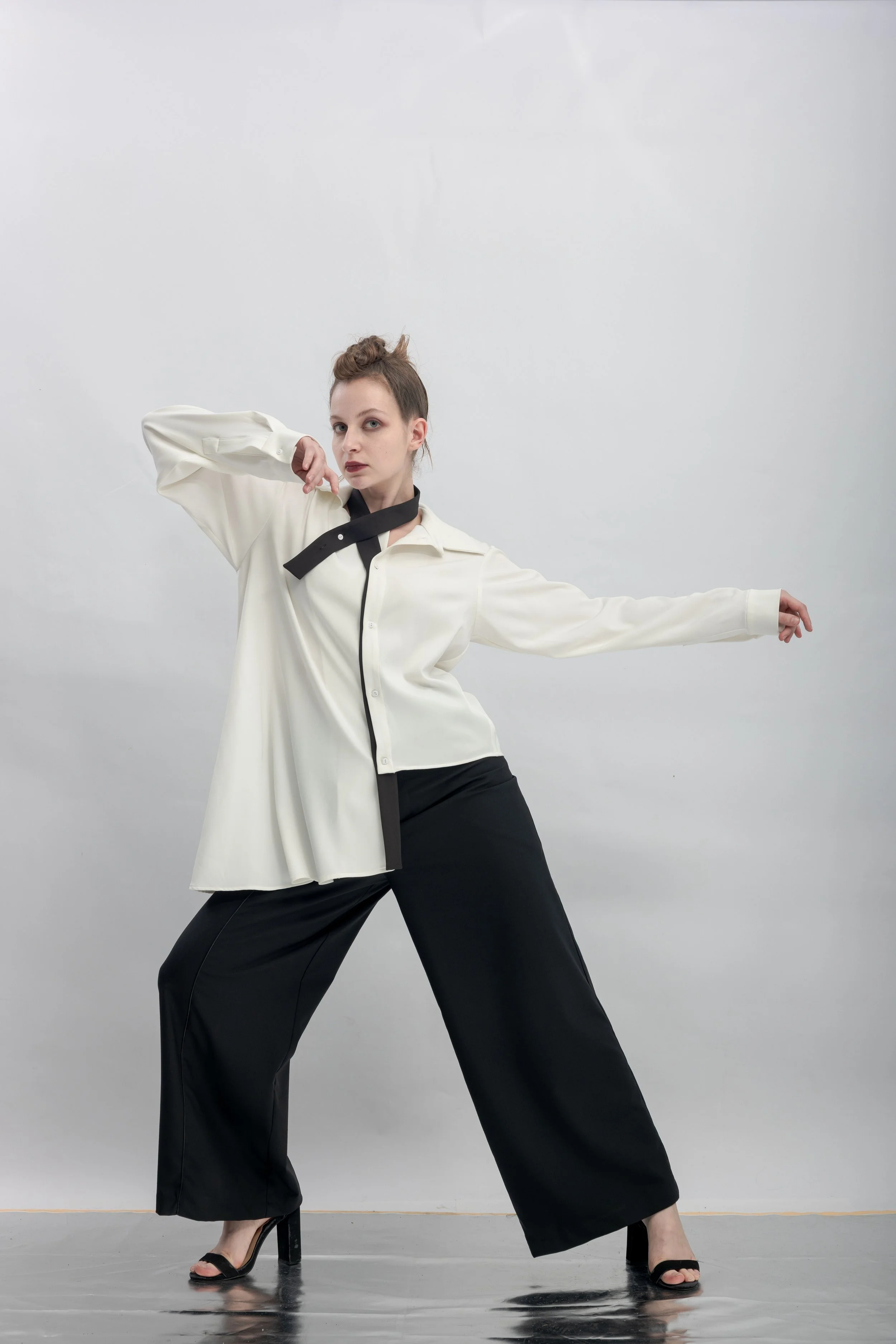 INF Asymmetric Cut Detachable Neckband Shirt (1).jpg