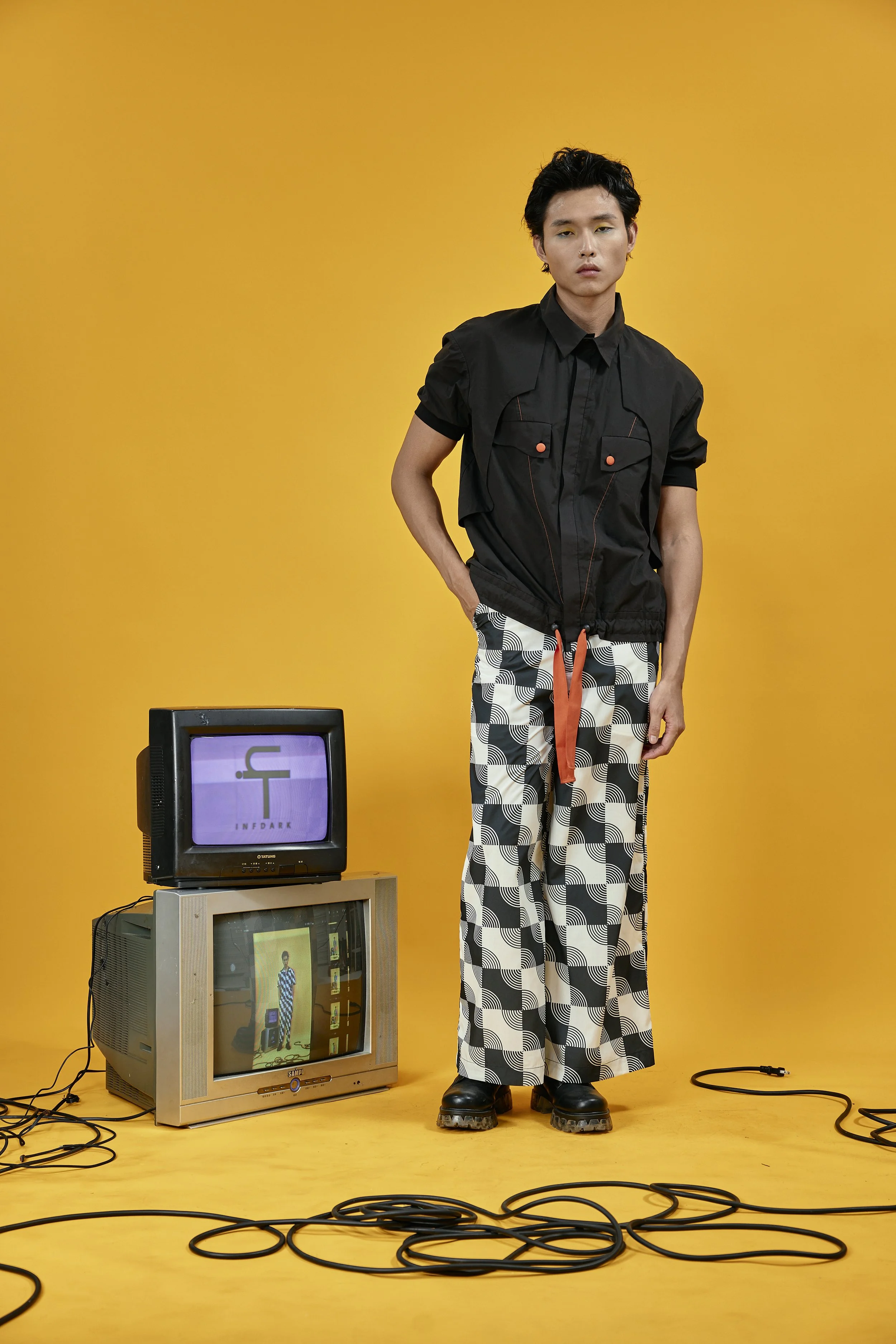 INFDARK Vintage Short Sleeve Shirt  Black (2).jpg
