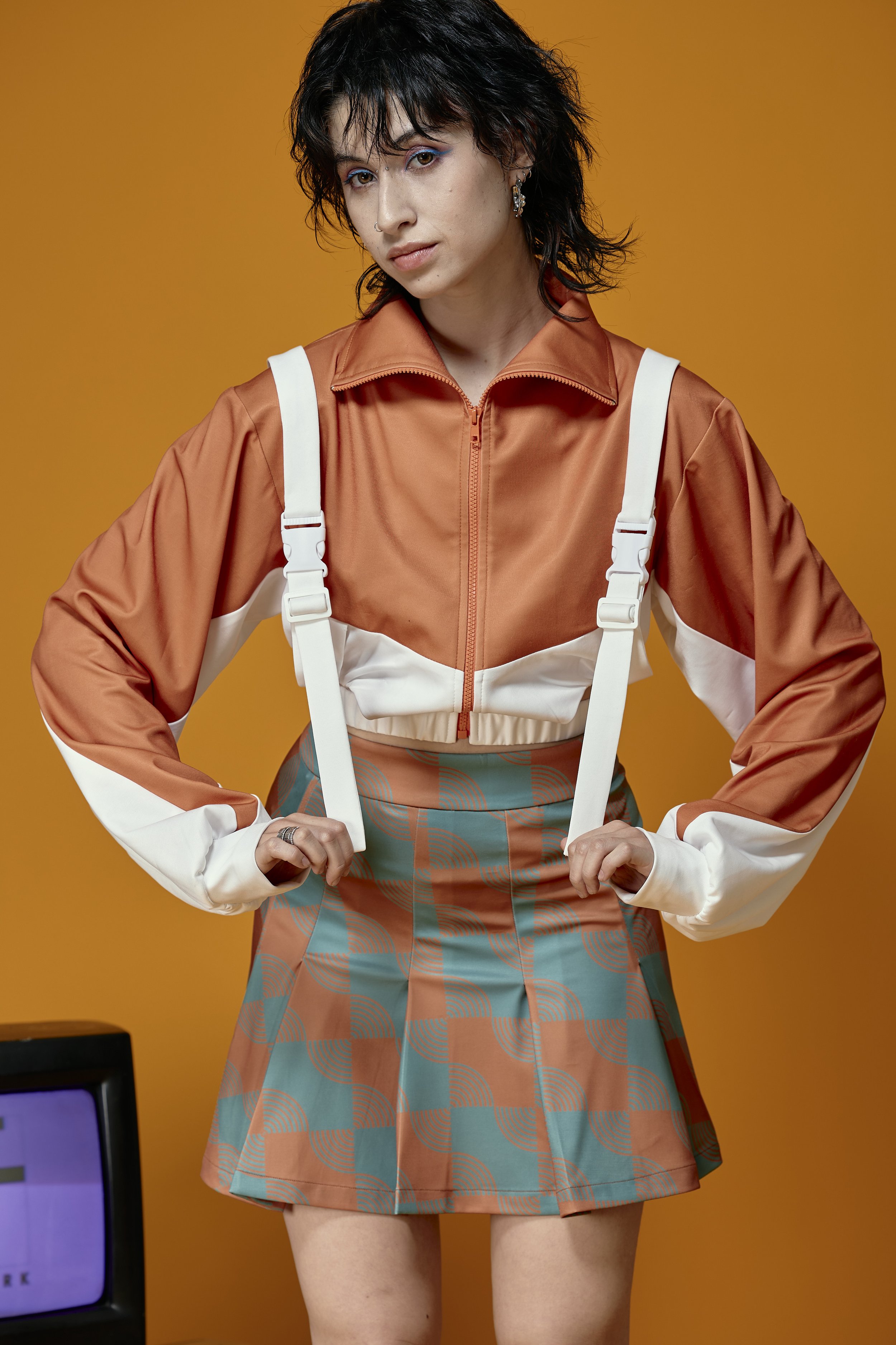 INFDARK Cropped Cut-Out Jacket  Orange-White (15).jpg