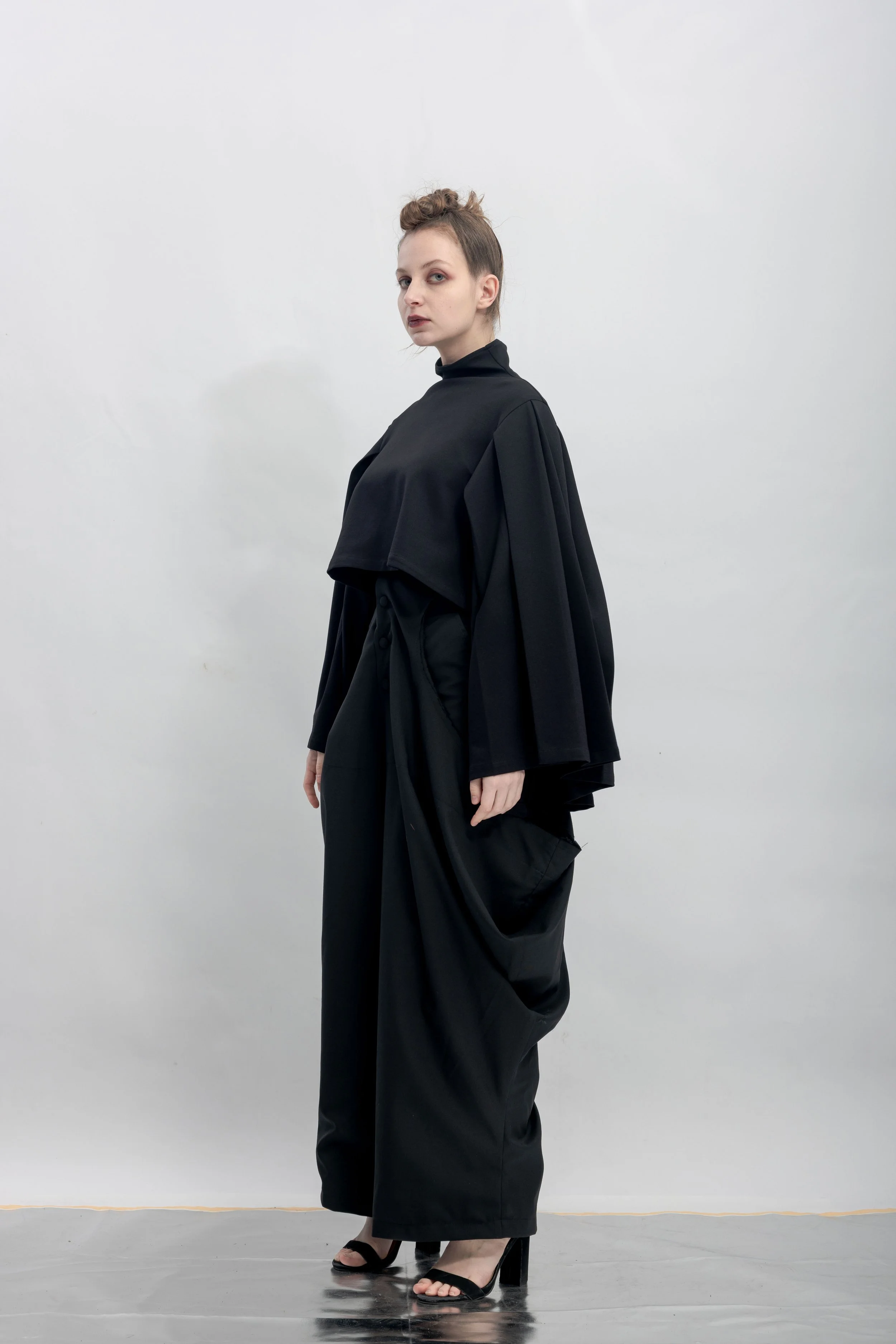 INF Raven Kimono Sleeve Cropped Top  Black (6).jpg