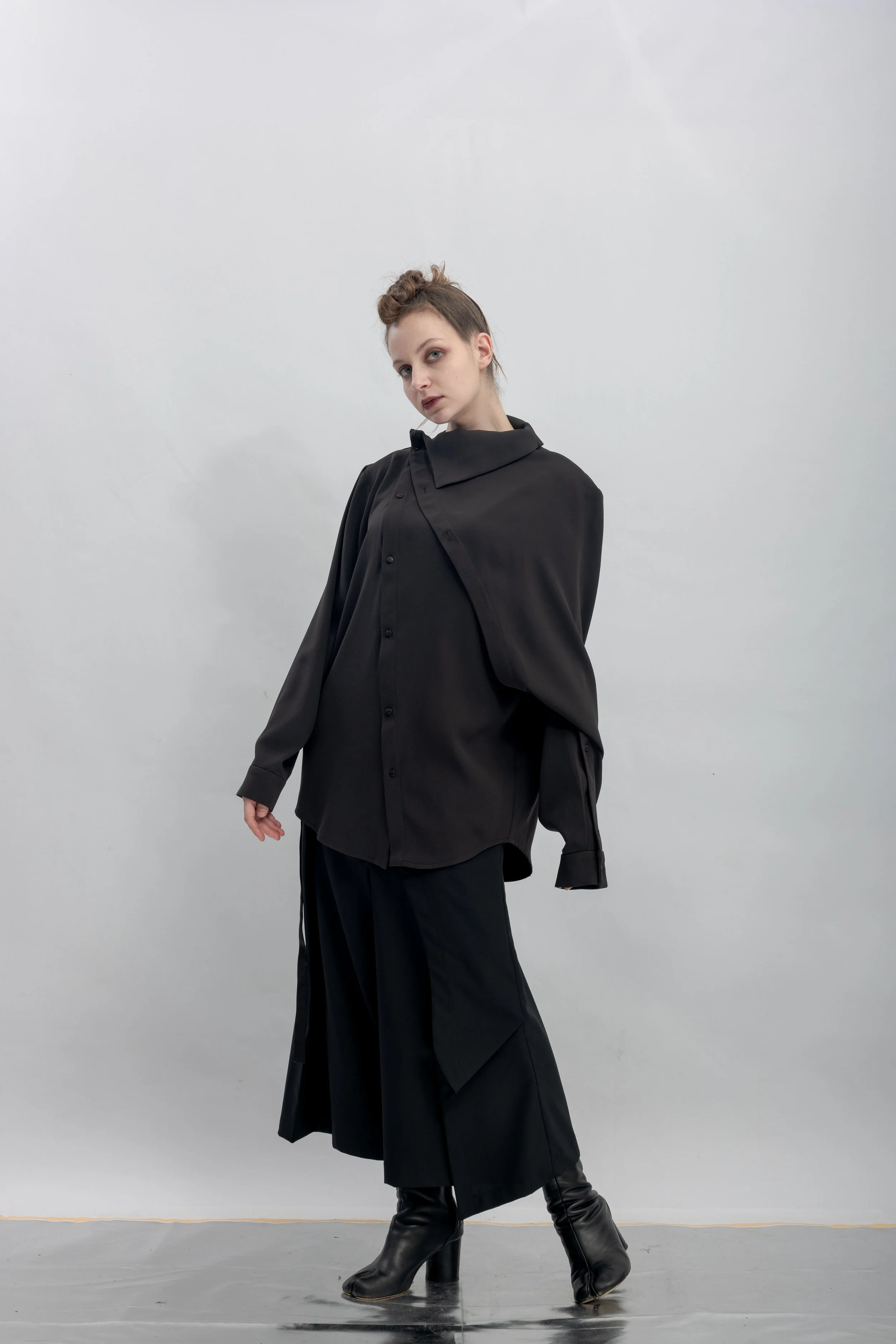 INF Deconstructed Placket with Integrated Sleeve Shirt  Black (12).jpg