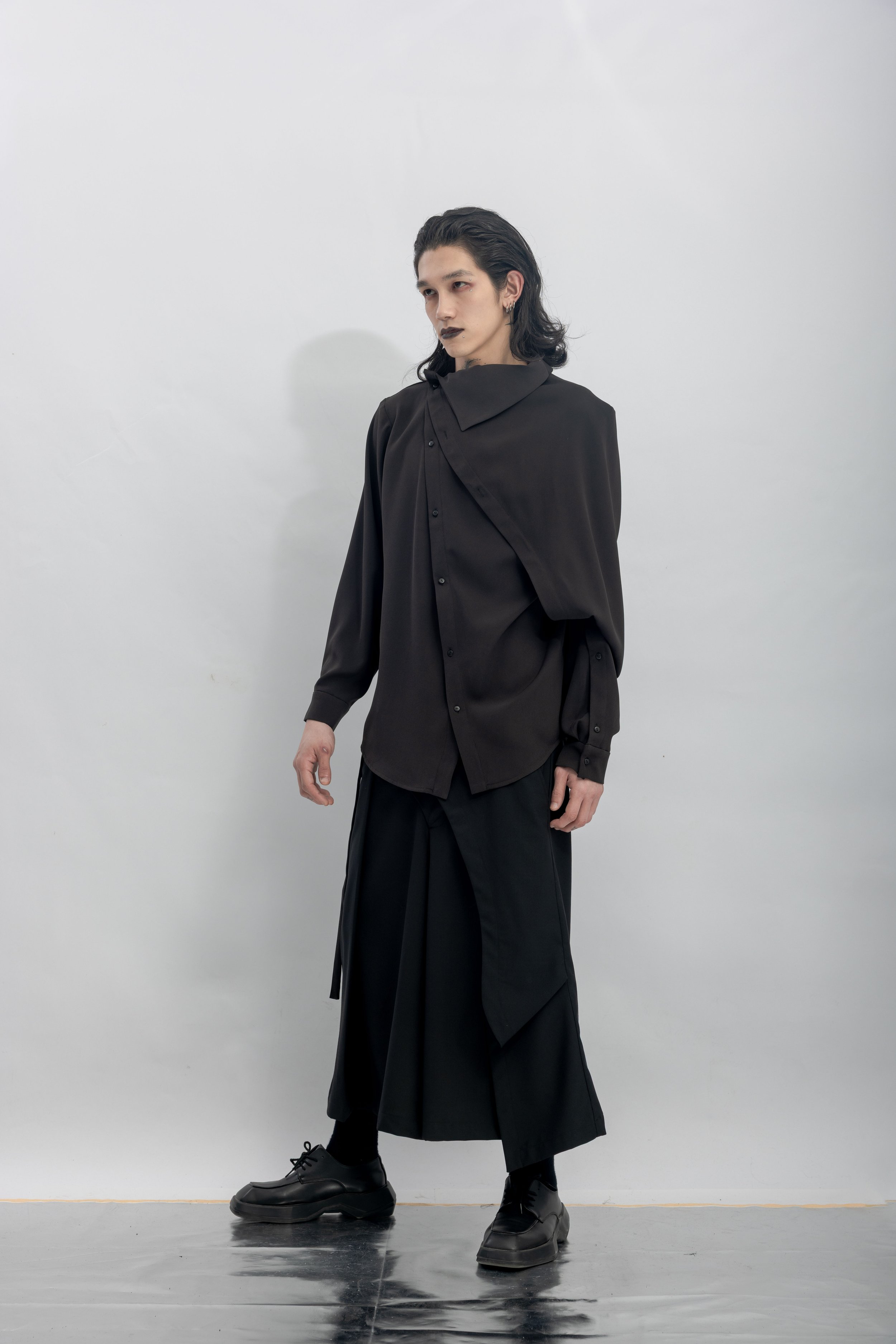 INF Deconstructed Placket with Integrated Sleeve Shirt  Black (20).jpg