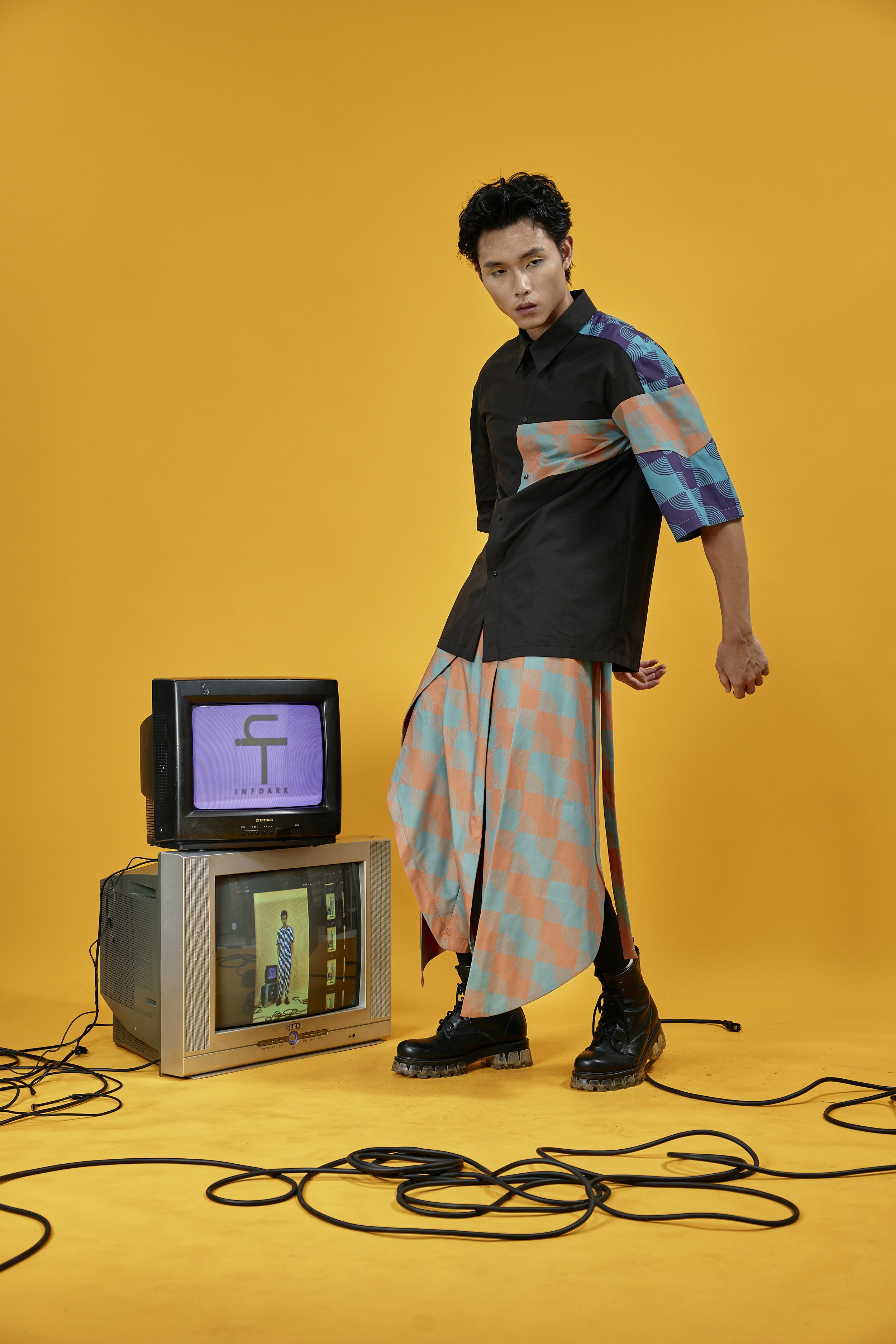 INFDARK Geometric Sleeve Patchwork Short Sleeve Shirt (3).jpg