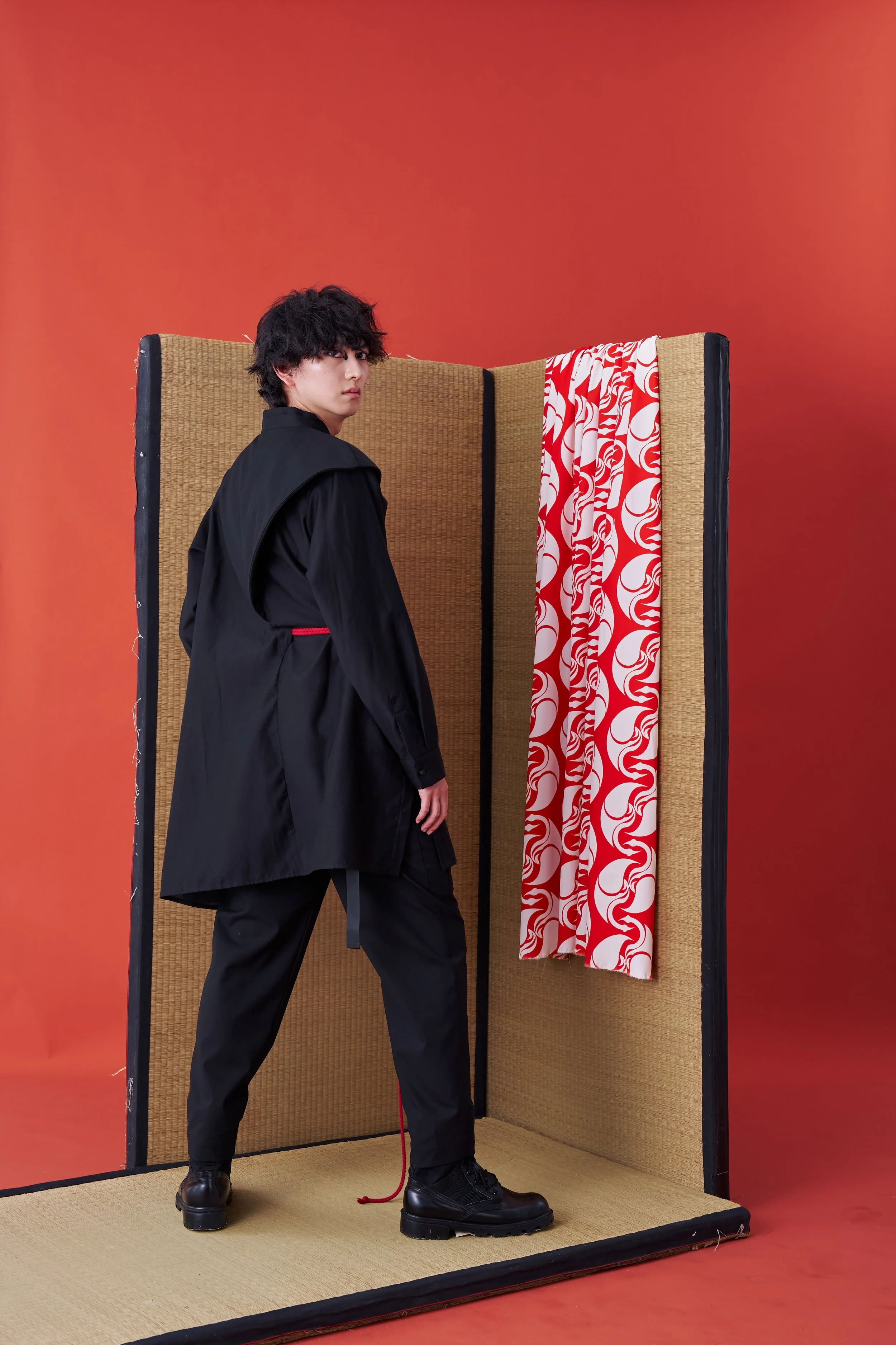  Deconstructed Drapey Longline Shirt with Asymmetrical Collar (3).jpg