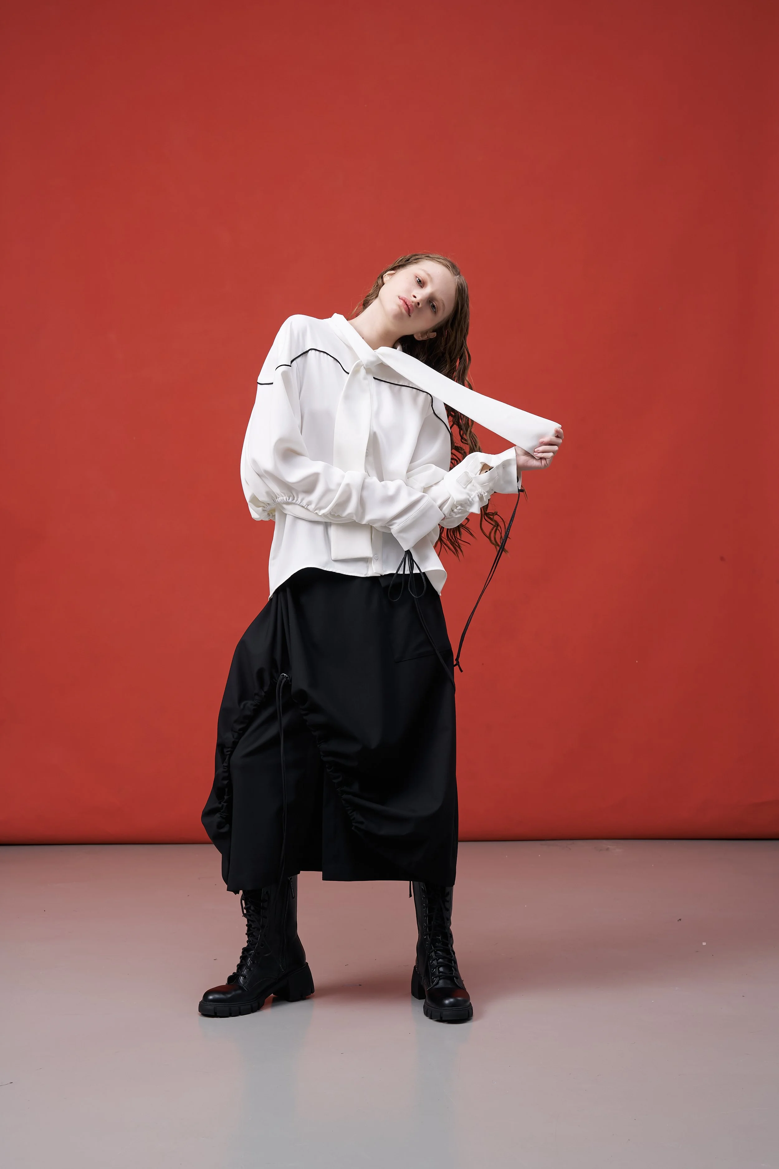 INF  Ruched Poet-Sleeve Cropped Shirt