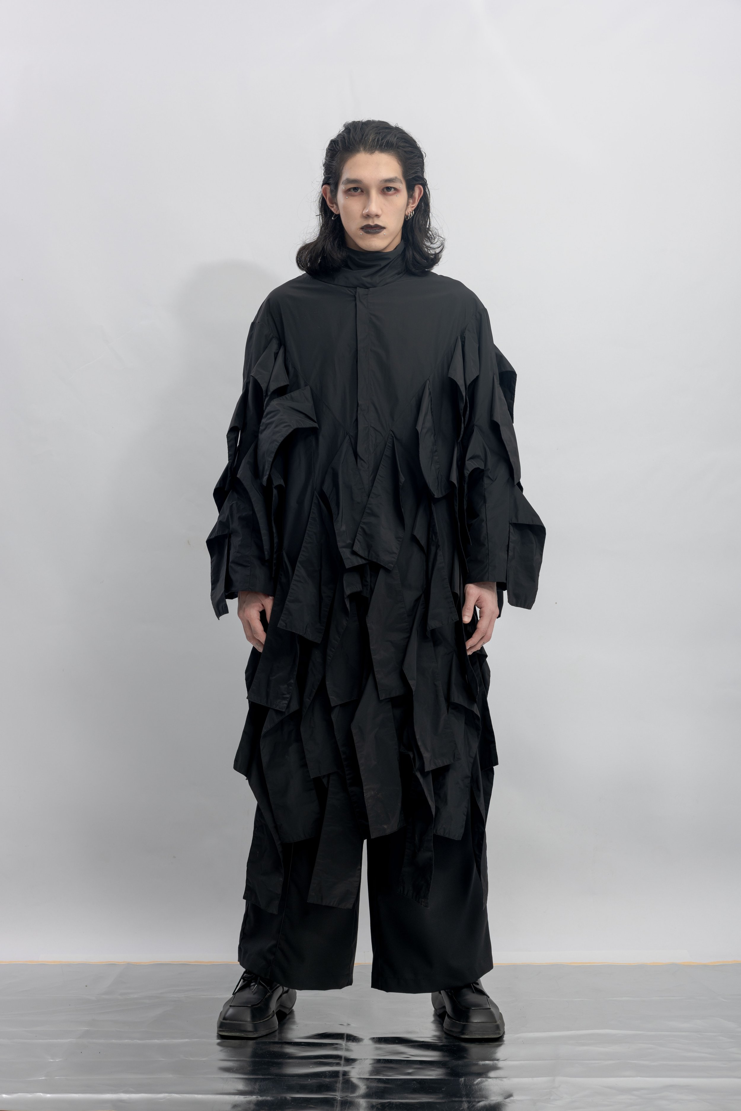 INF Wing-Contour Sculpted Long Jacket (7).jpg