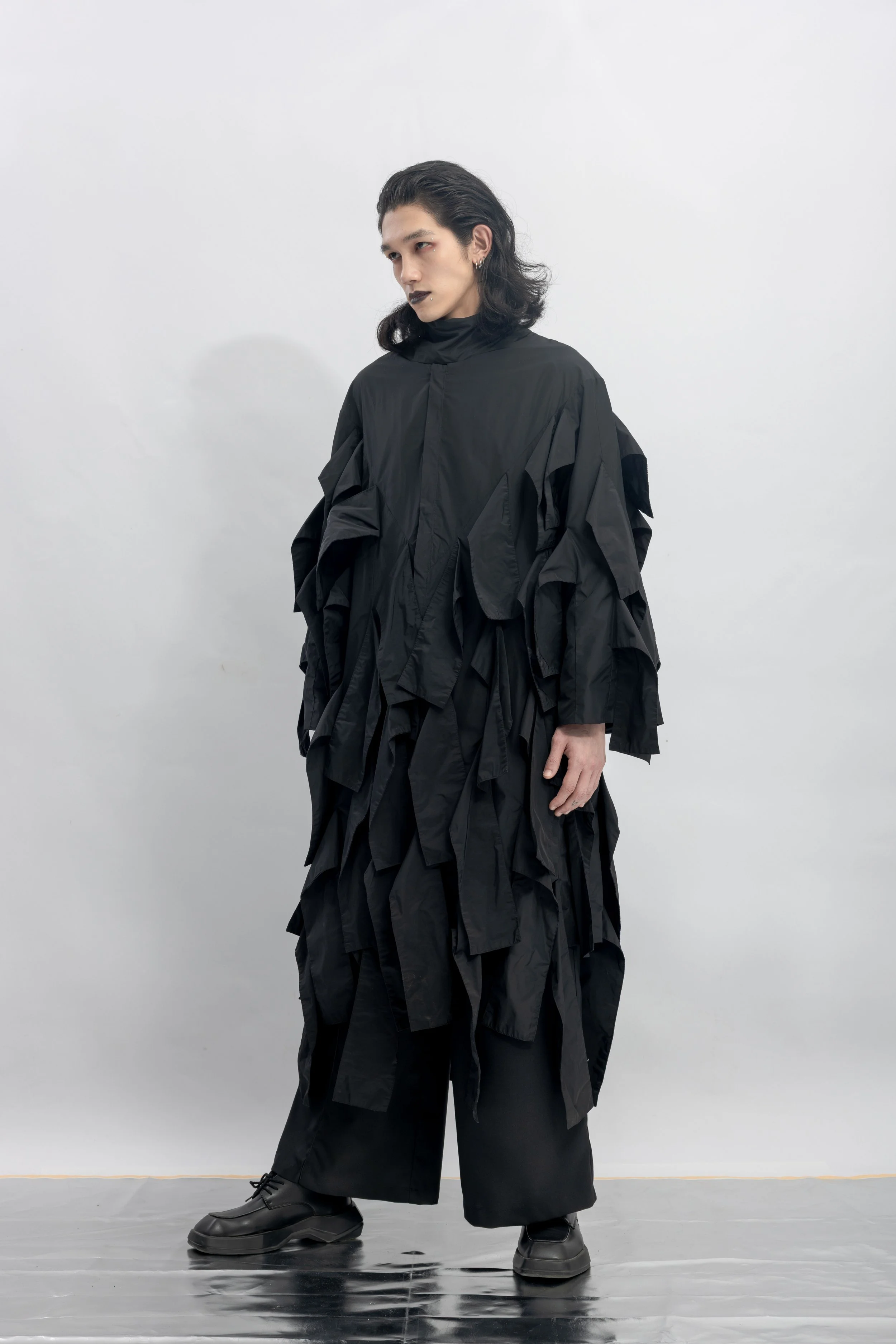 INF Wing-Contour Sculpted Long Jacket (8).jpg