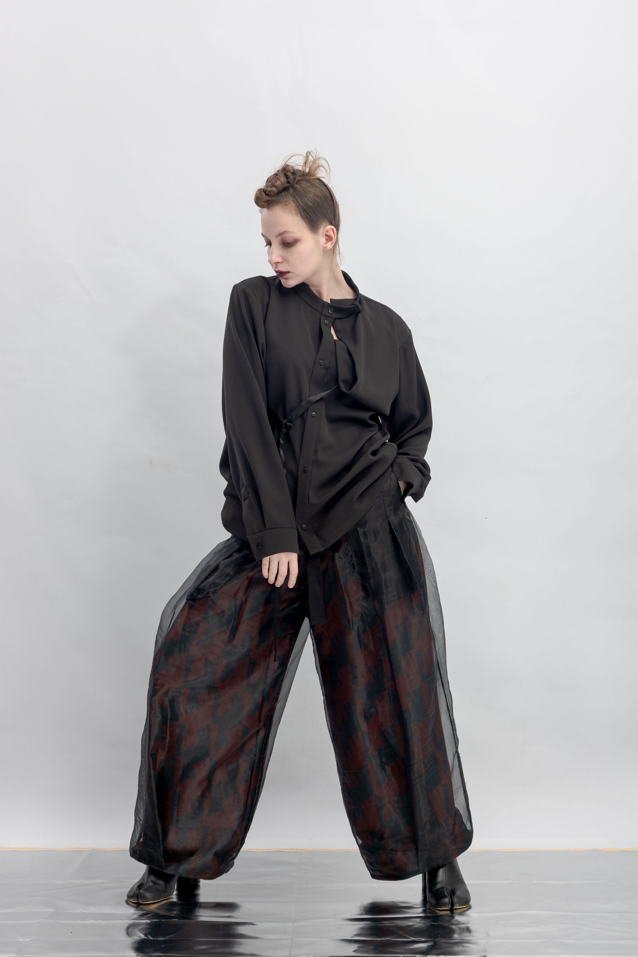 INF  Integrated Chest Panel Deconstructed Collar Top  Black (11).jpg