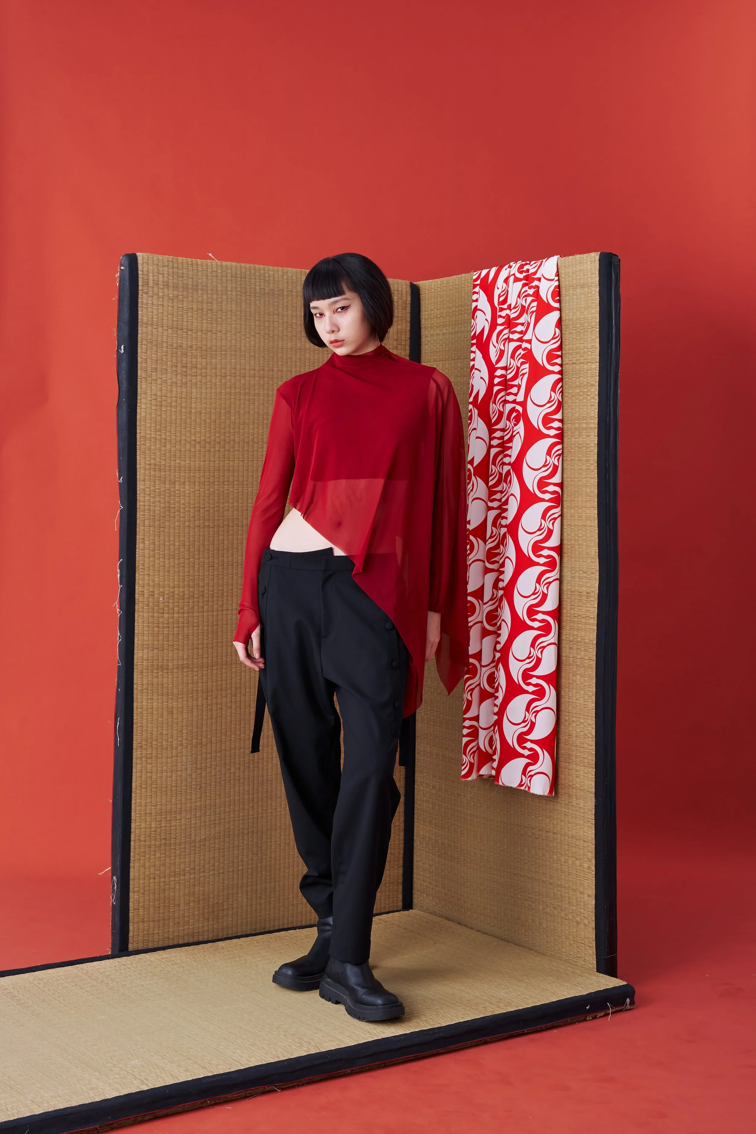 INF  Asymmetric Double-Layered Diagonal Sheer Chiffon (Red)