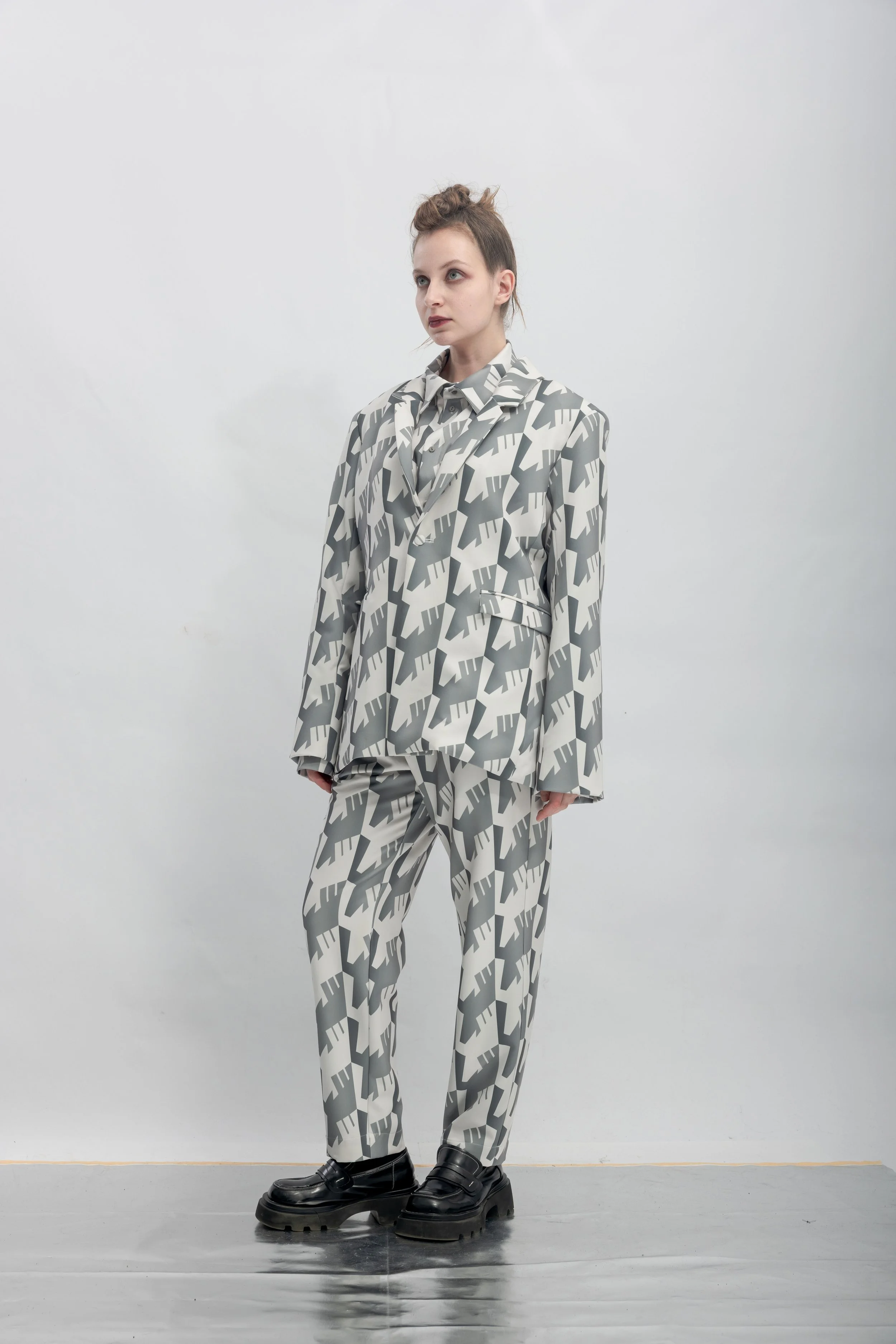 INF Raven Houndstooth Print Blazer  Silent Gray (21).jpg