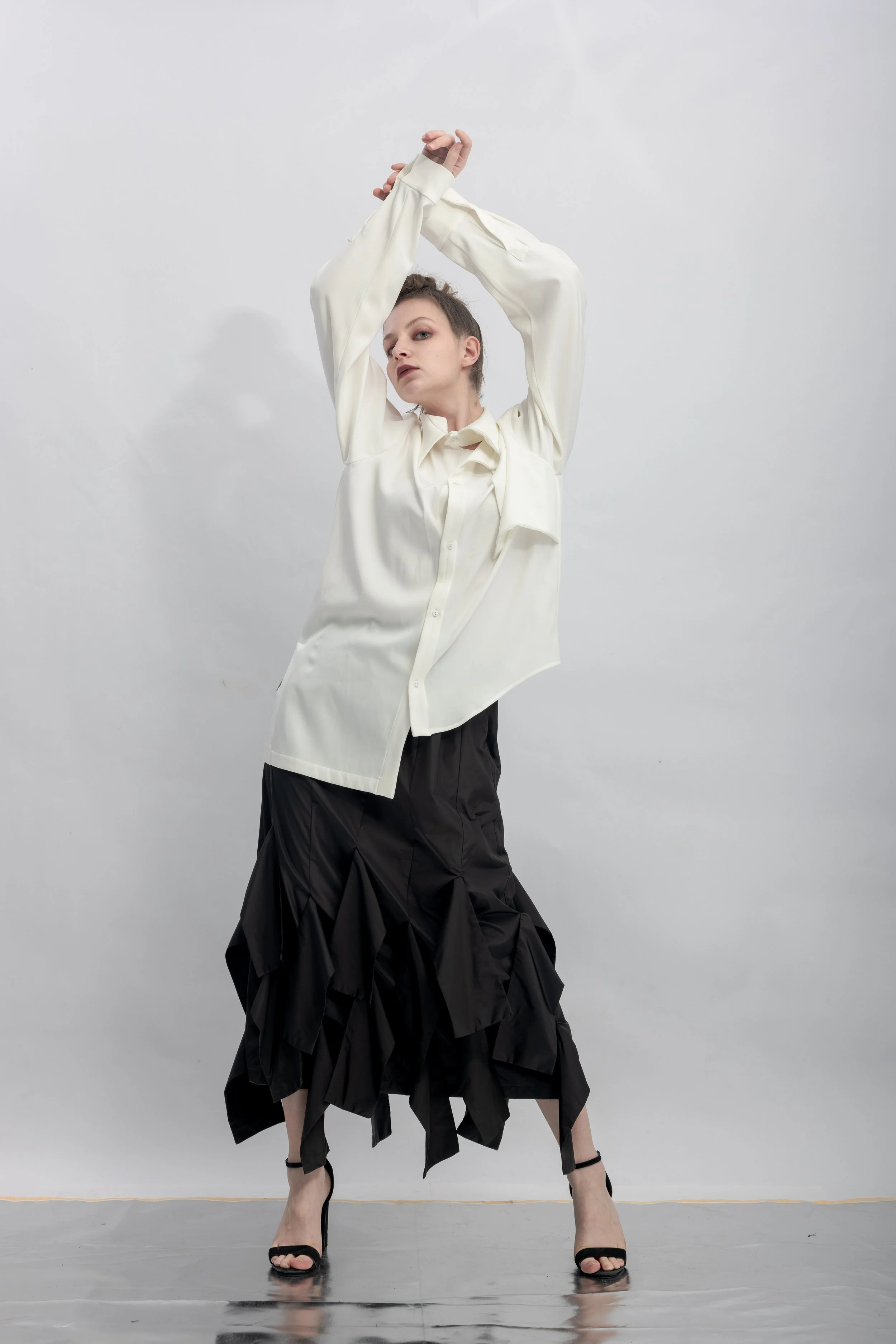 INF  Integrated Placket Collar with Asymmetric Flap Top  White Integrated Placket Collar with Asymmetric Flap Top  White (11).jpg