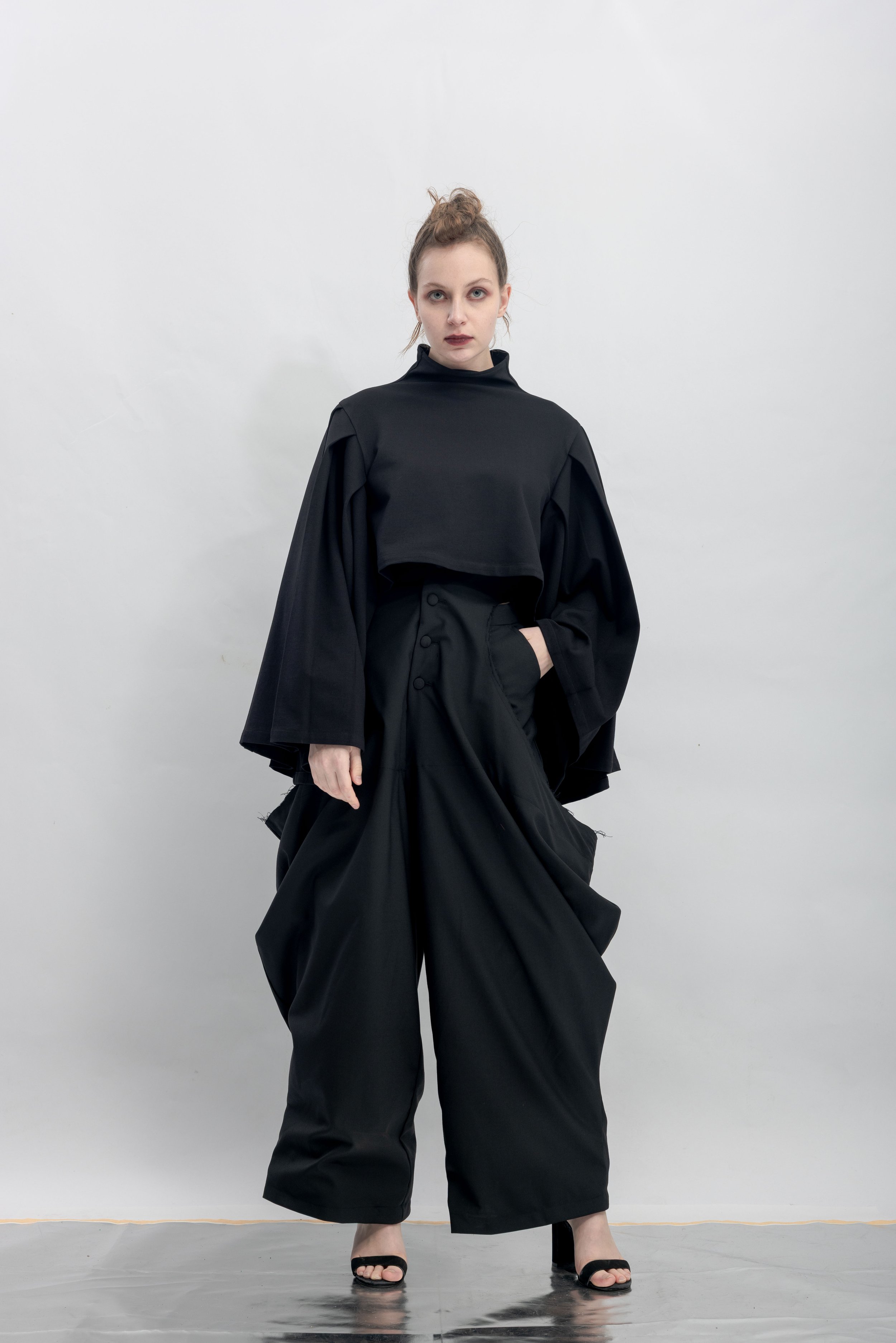 INF Raven Kimono Sleeve Cropped Top  Black (5).jpg