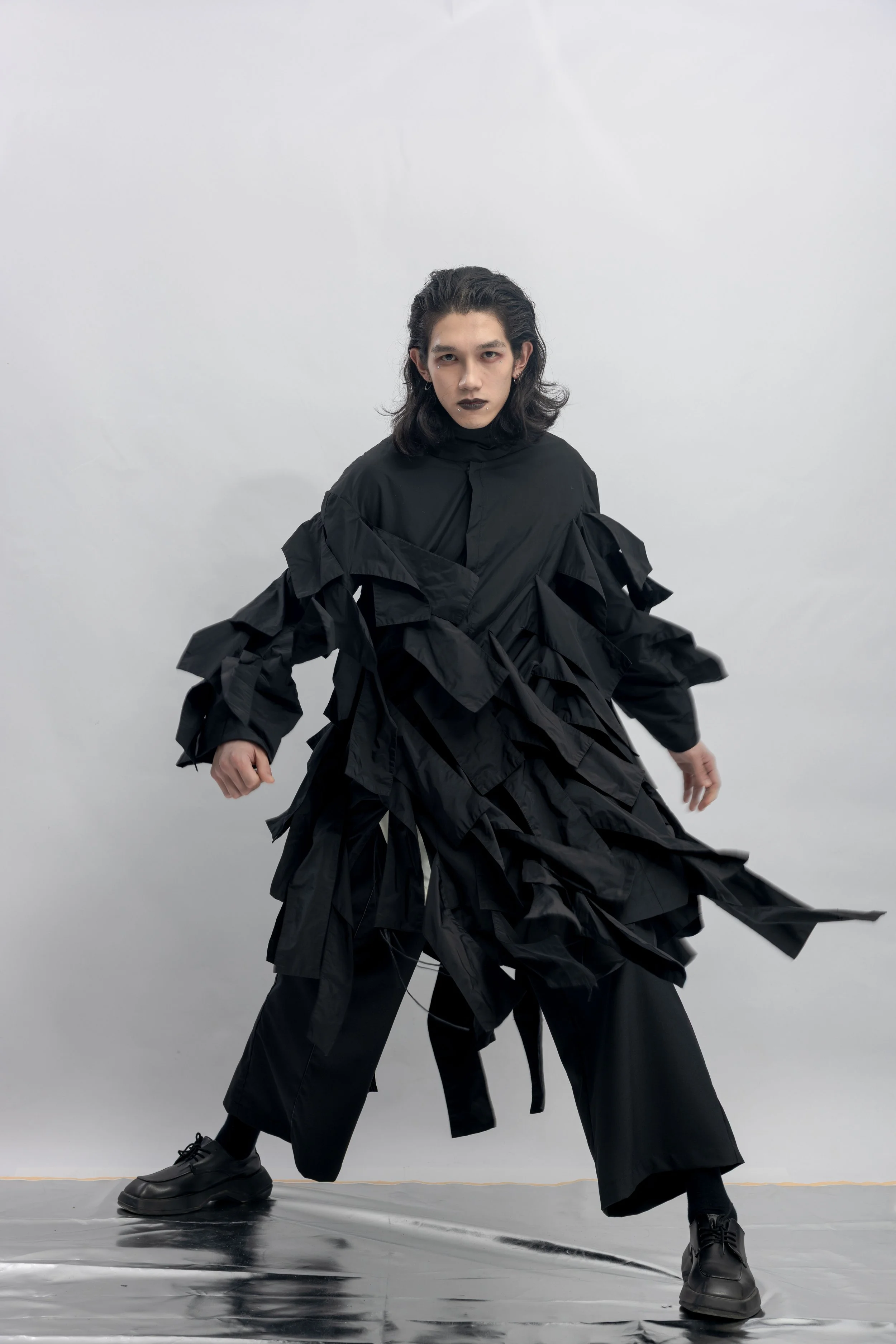 INF Wing-Contour Sculpted Long Jacket (10).jpg