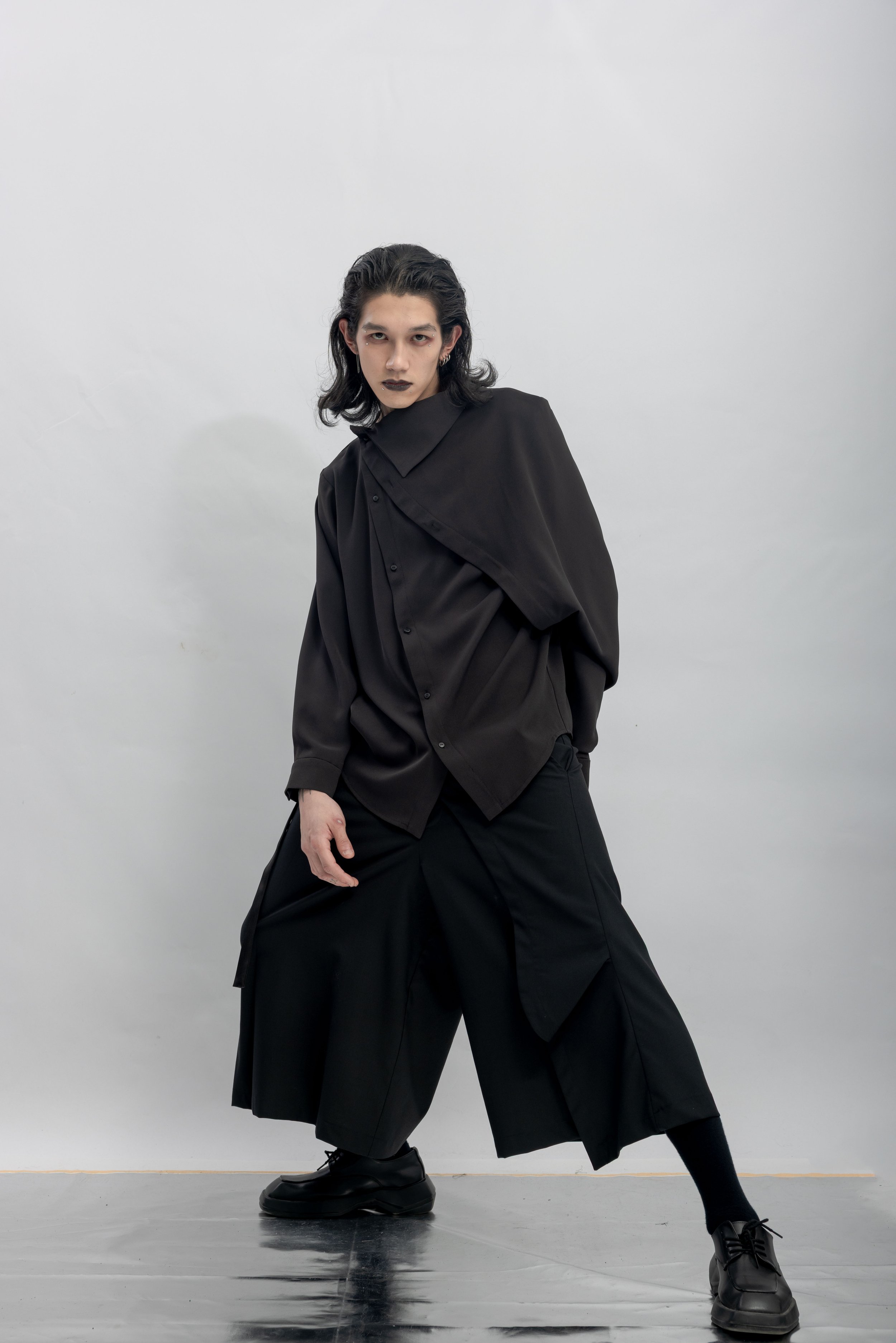 INF Deconstructed Placket with Integrated Sleeve Shirt  Black (25).jpg