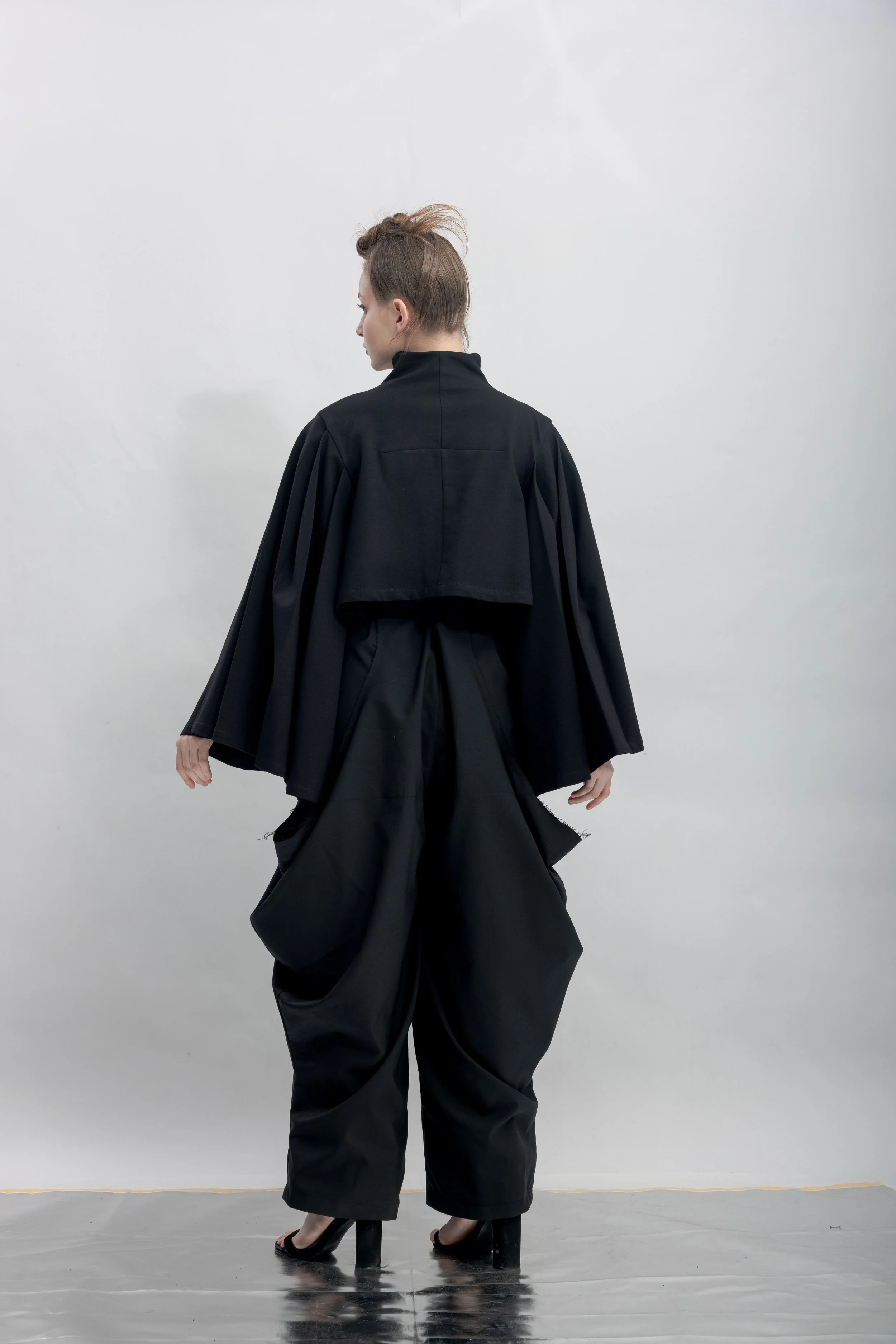 INF Raven Kimono Sleeve Cropped Top  Black (7).jpg