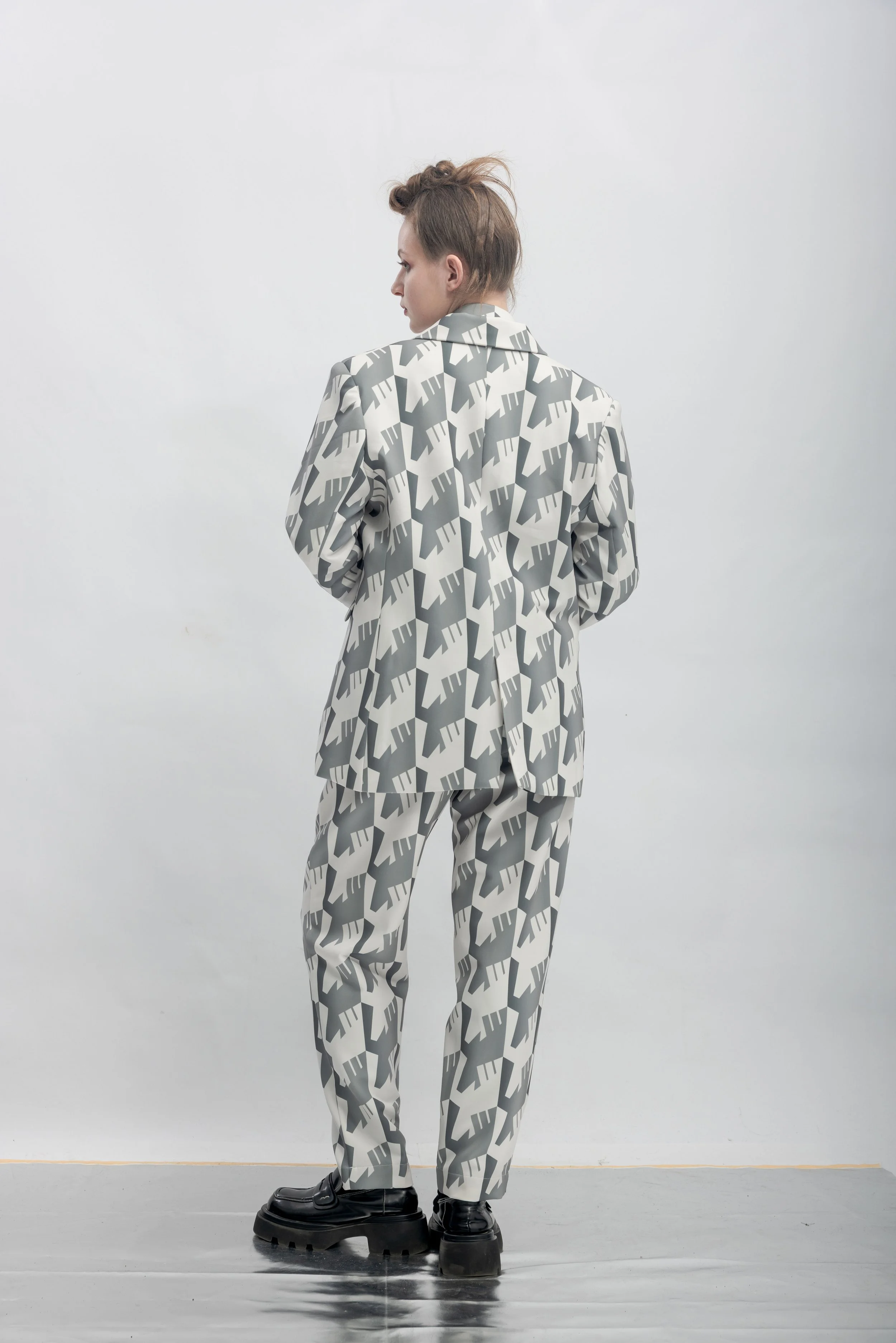 INF Raven Houndstooth Print Blazer  Silent Gray (22).jpg