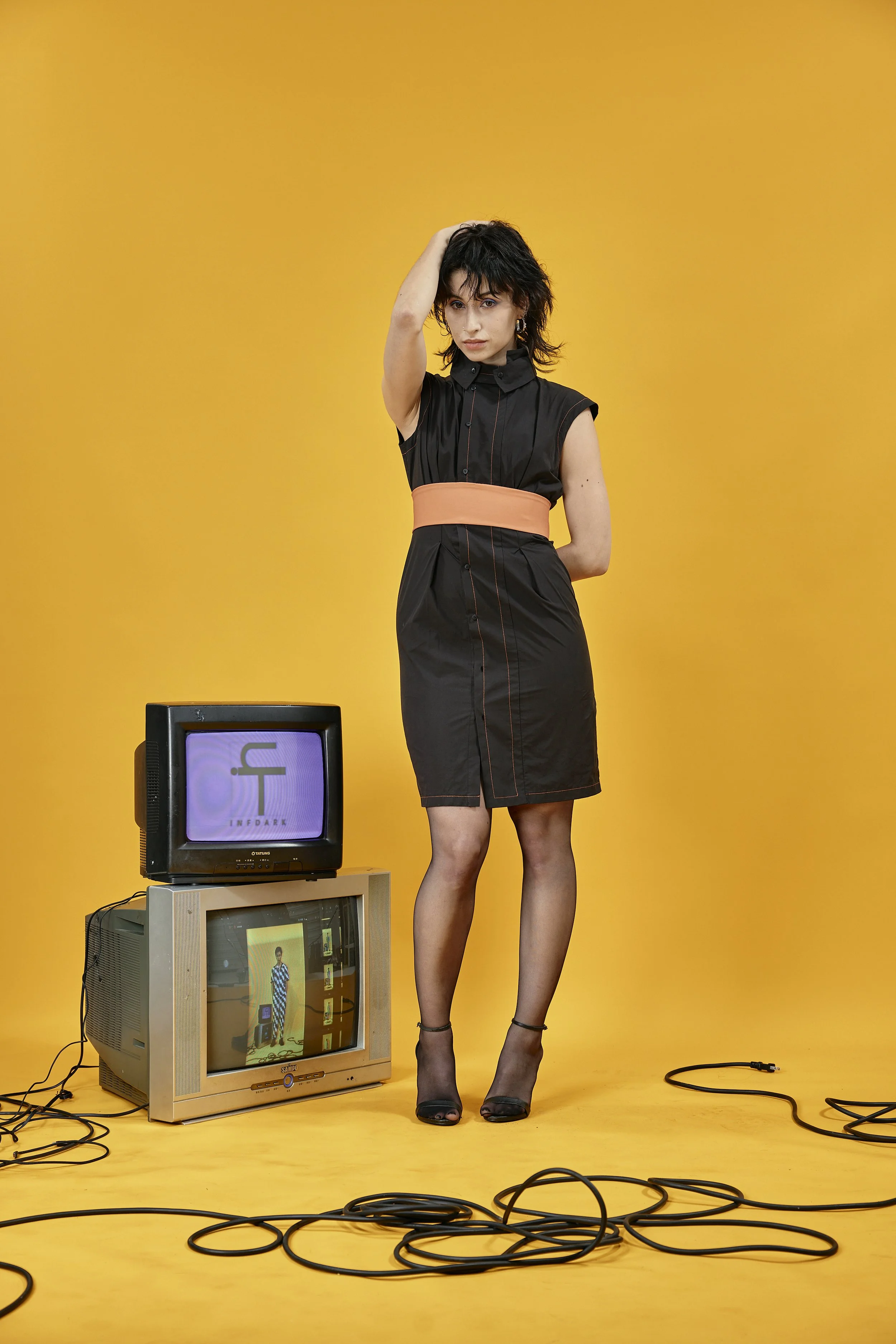 INFDARK Stand-Collar Shirt Dress  Black (7).jpg