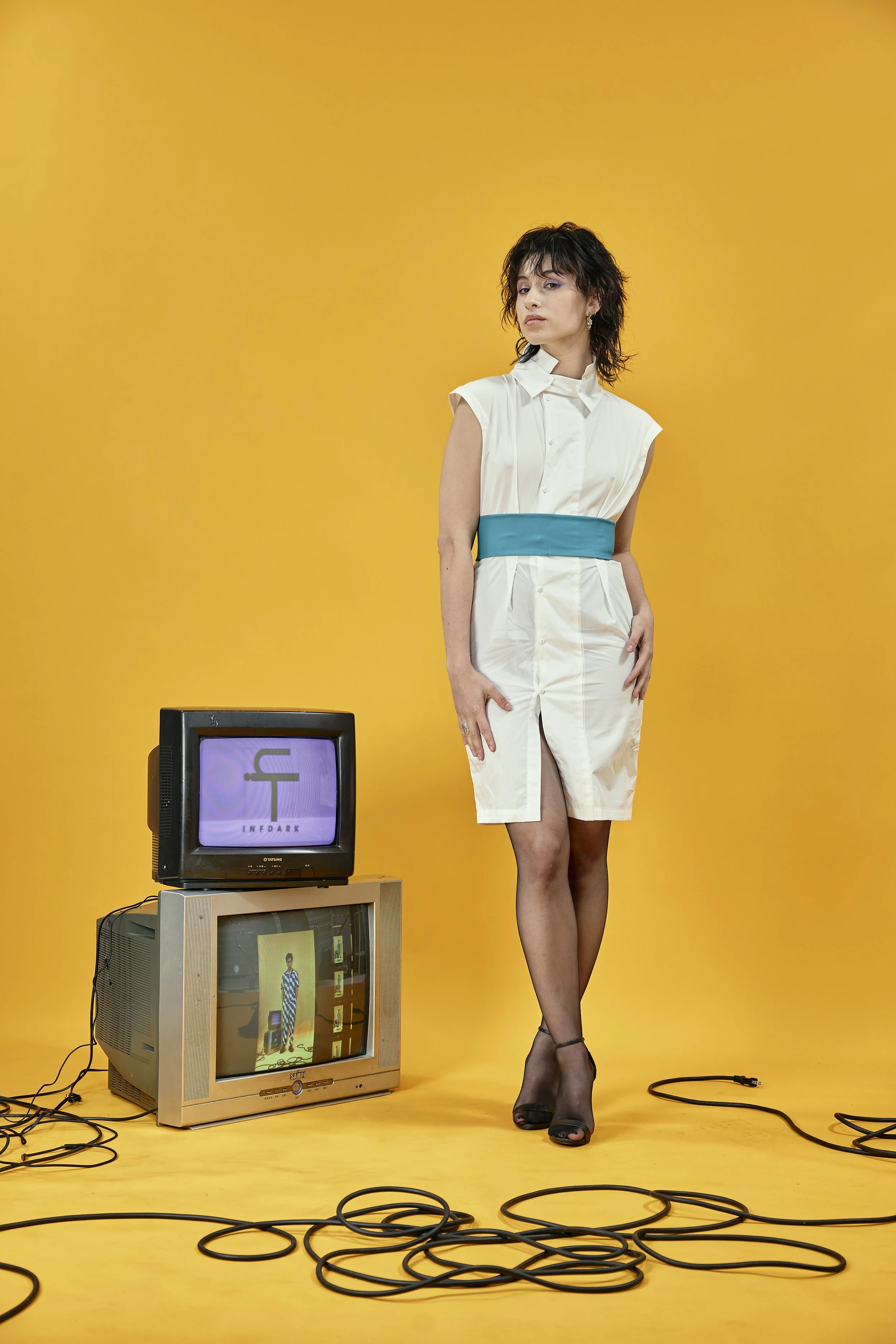 INFDARK Stand-Collar Shirt Dress  White (2).jpg