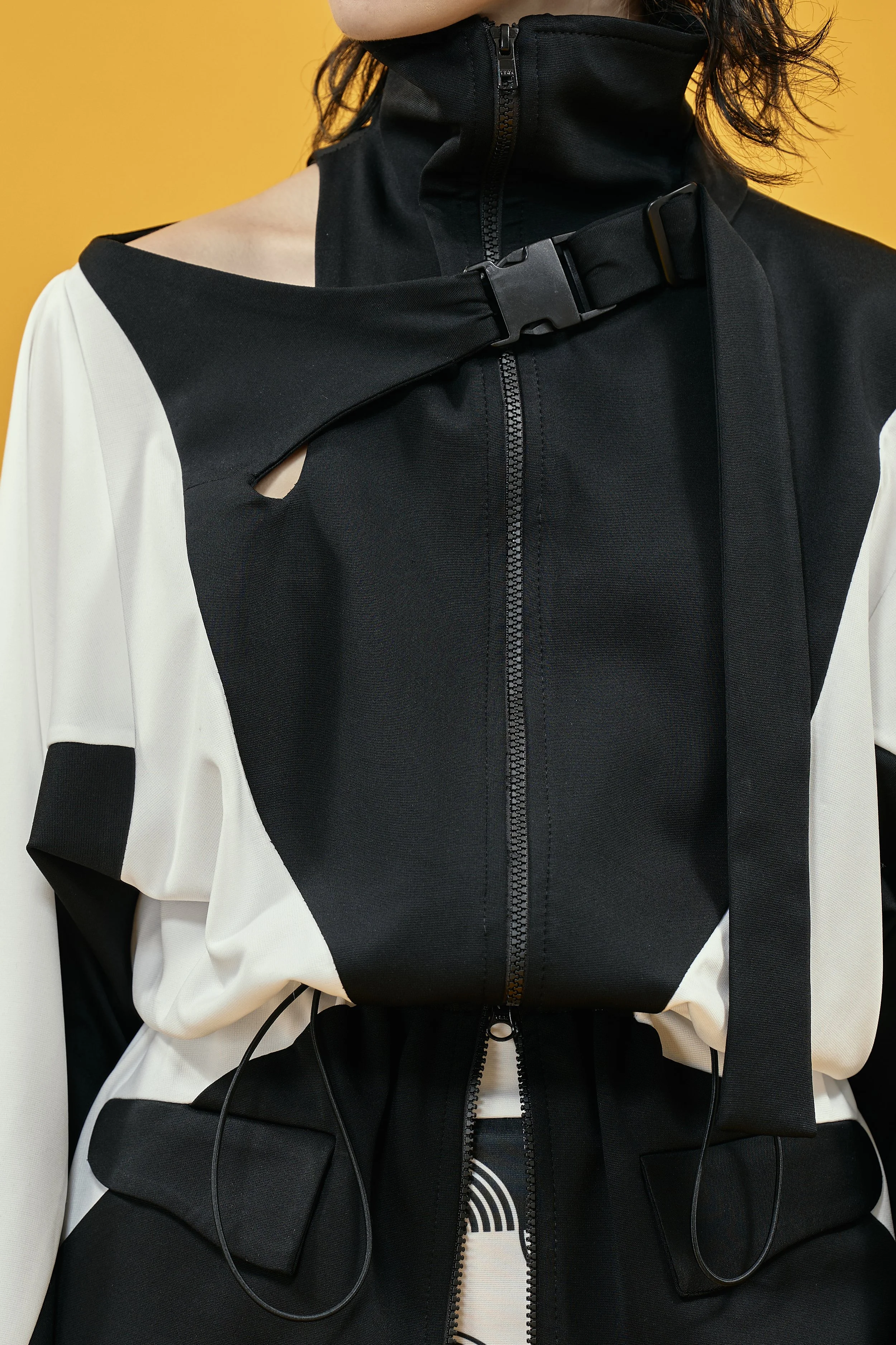 INFDARK Asymmetric Cinched-Waist Jacket  Black-White (14).jpg