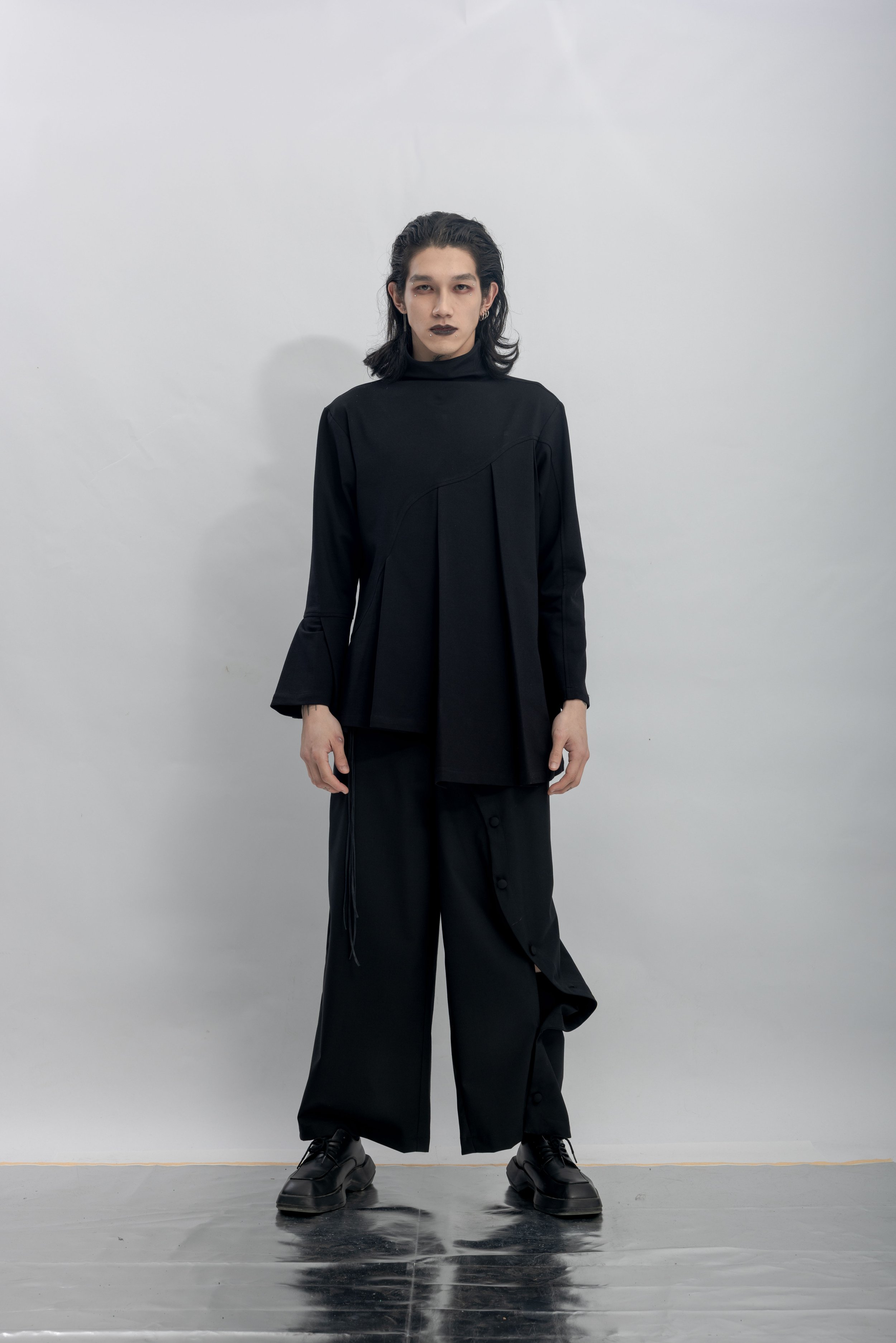 INF Stand Collar Pleated Asymmetric Cut Top