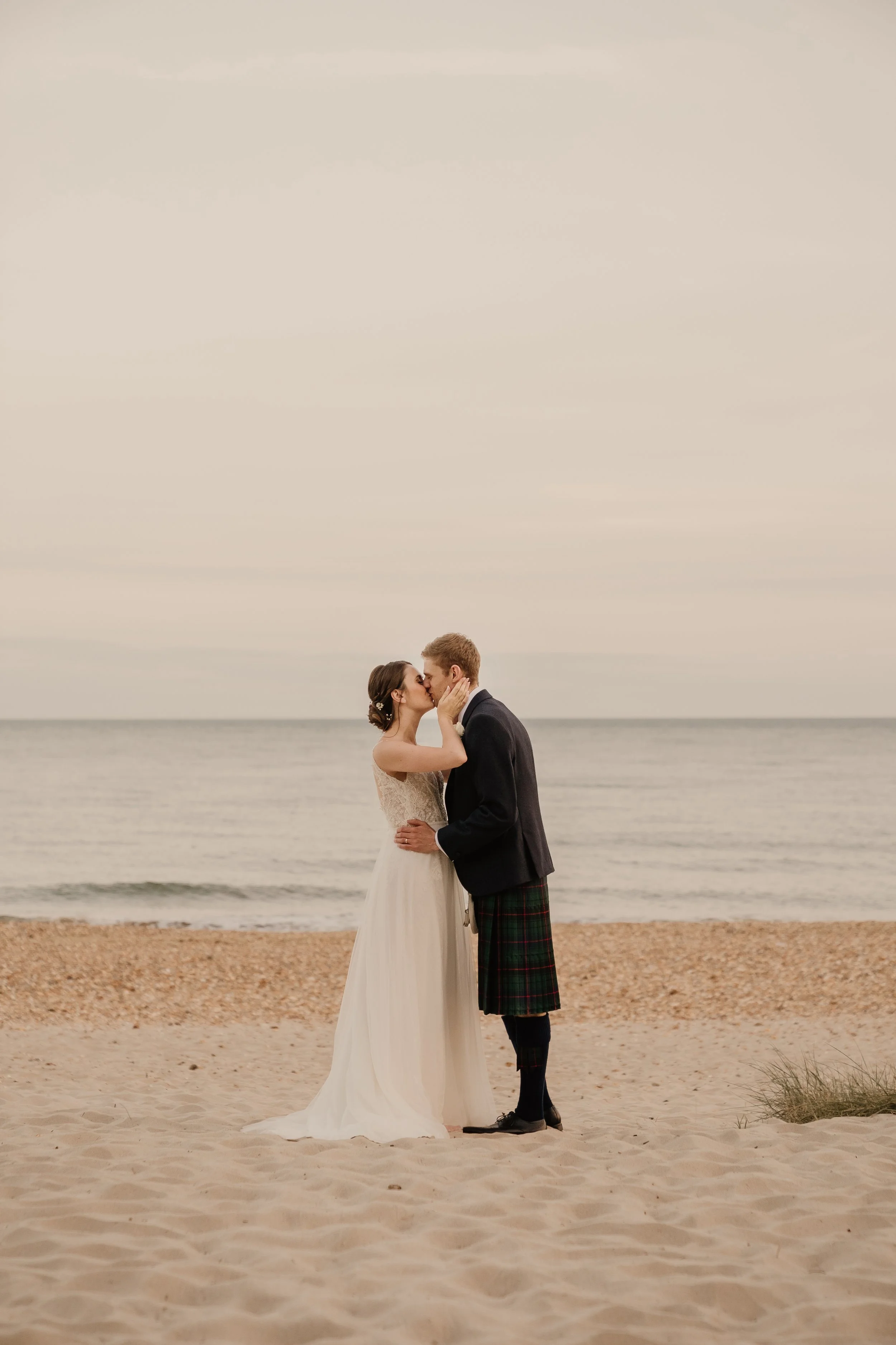 Amelia&Will_Firstlooks_0051.jpg