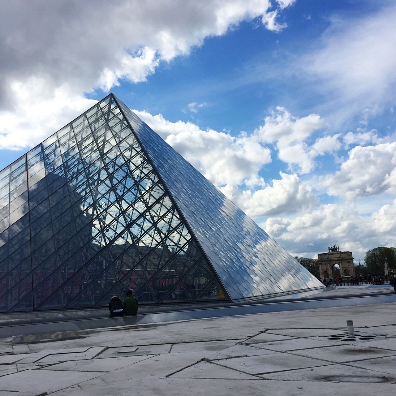 Les Pyramides at the Louvre