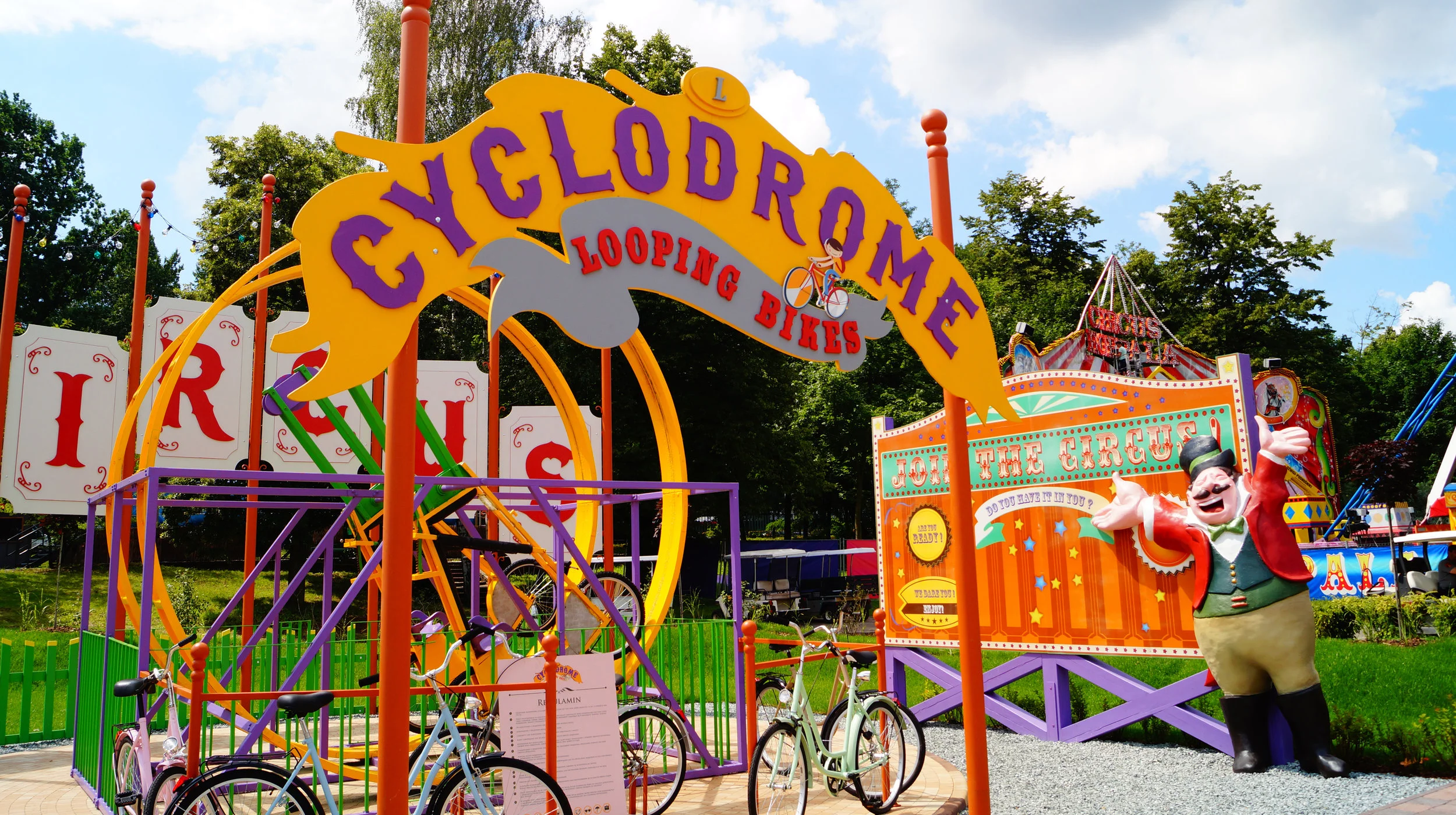 CYCLODROME LOOPING BIKES SILESIAN <strong>| Experience the circus looping bikes</strong>