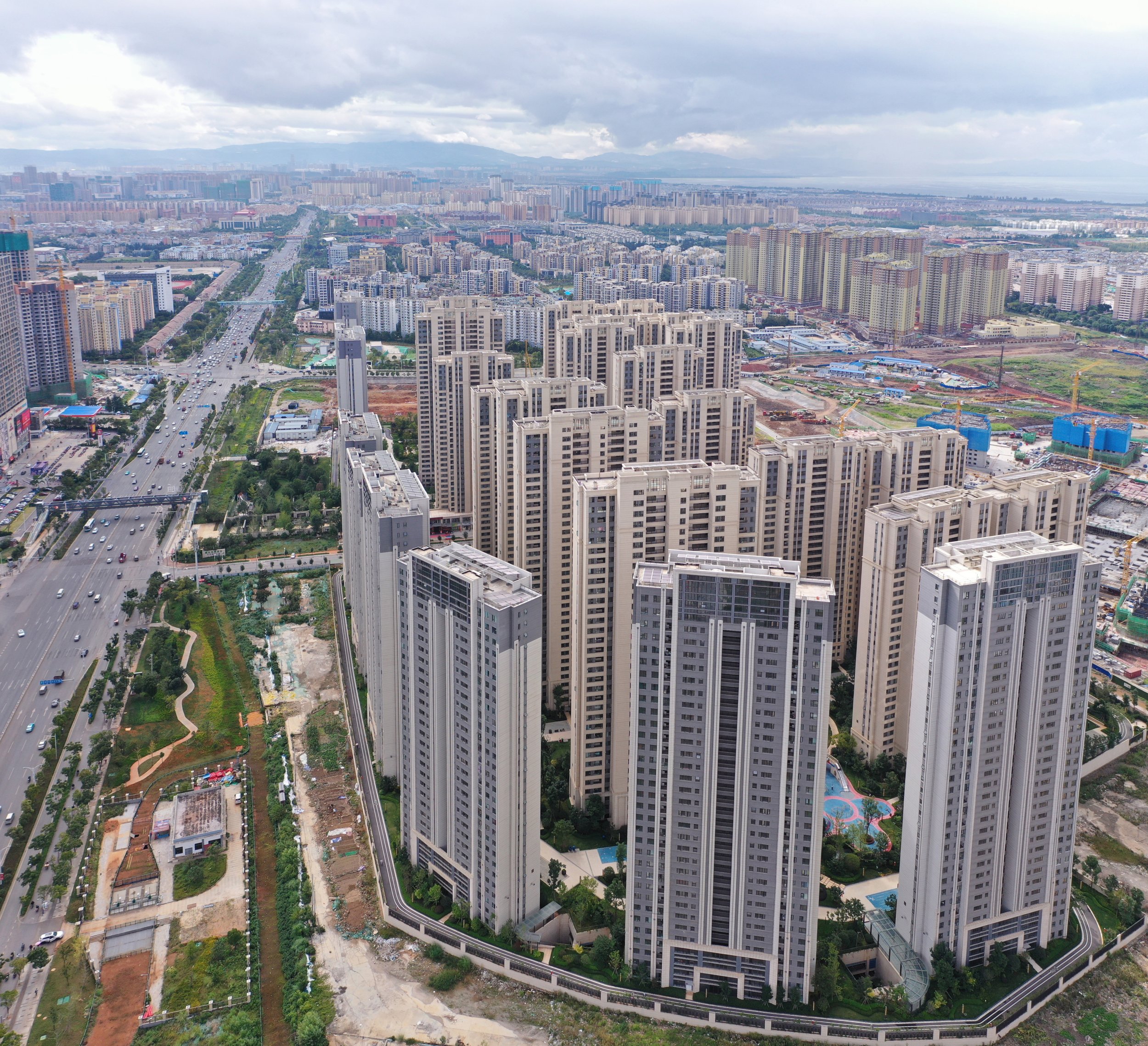 Aerial-view-of-residential-properties-1037716.jpg