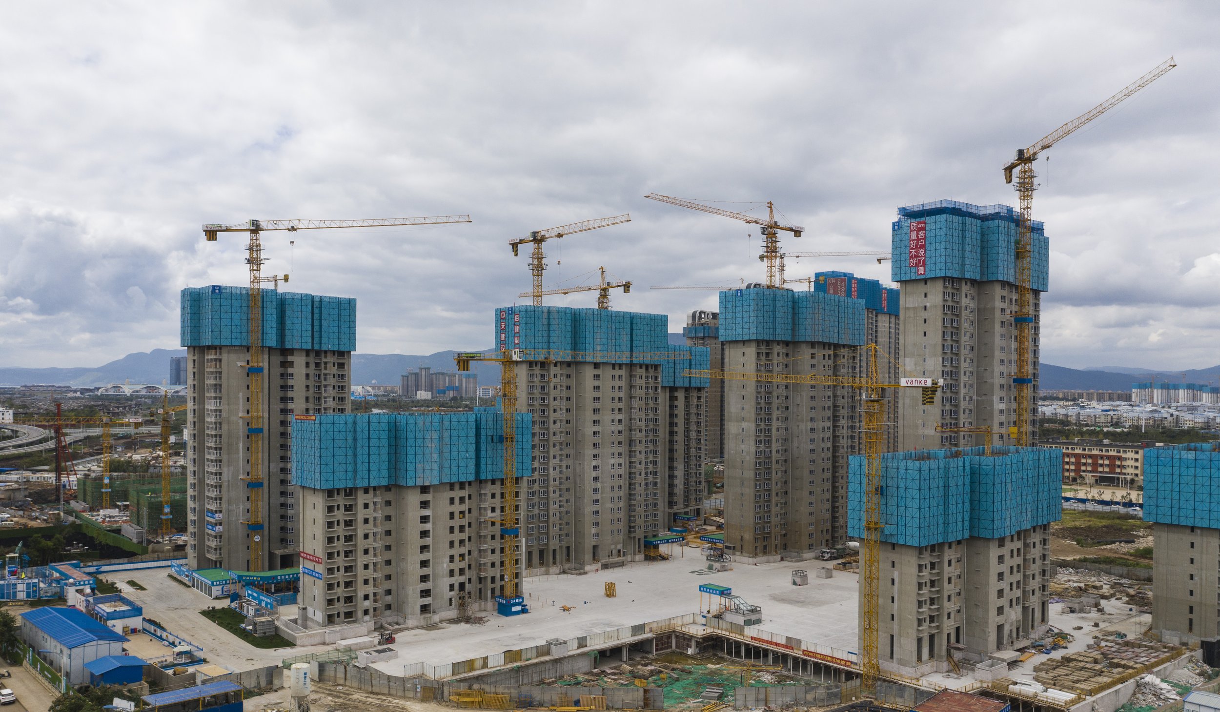 Buildings-site-under-costruction-1037202.jpg